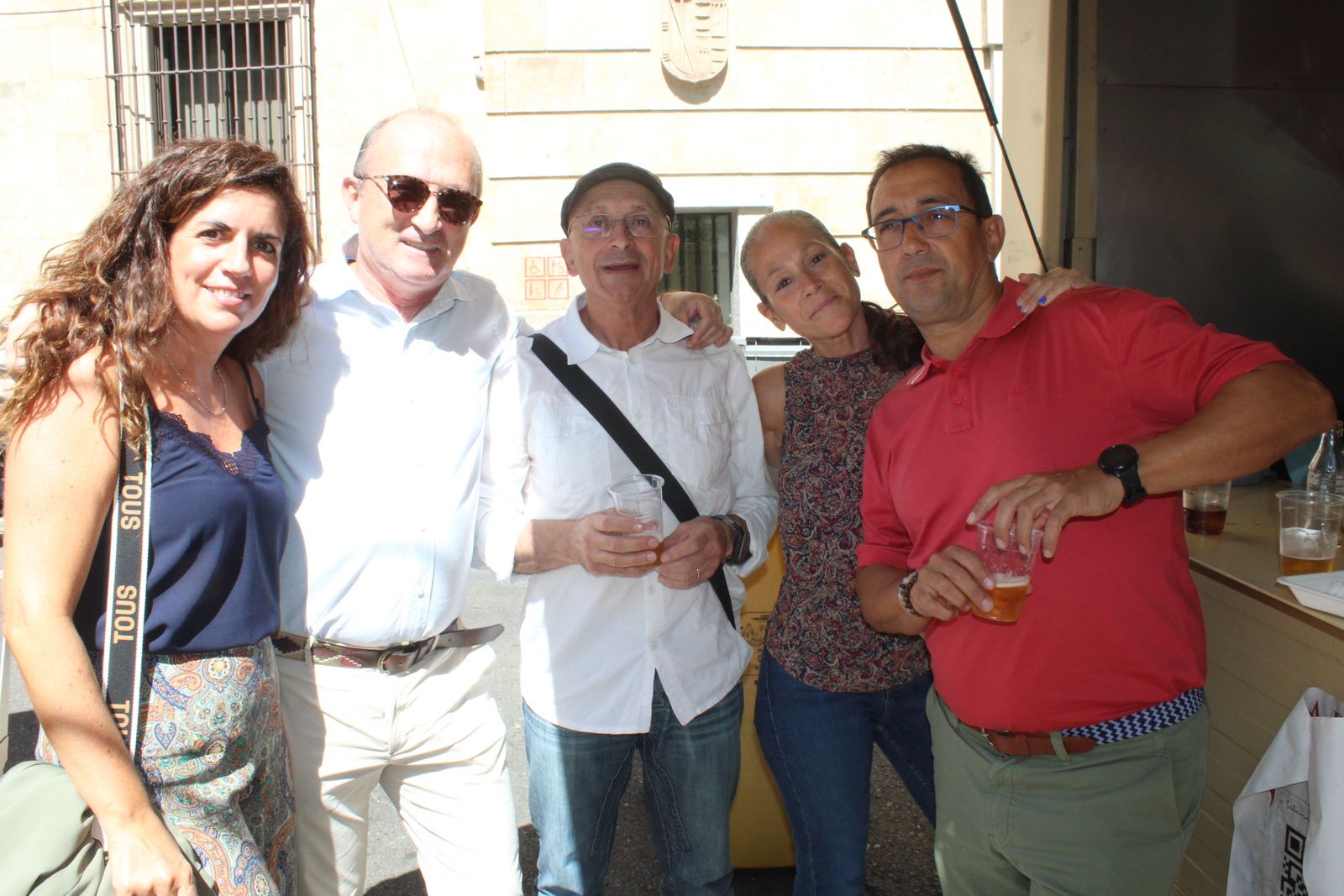 Ambiente en la Feria de Día en el mediodía de este jueves