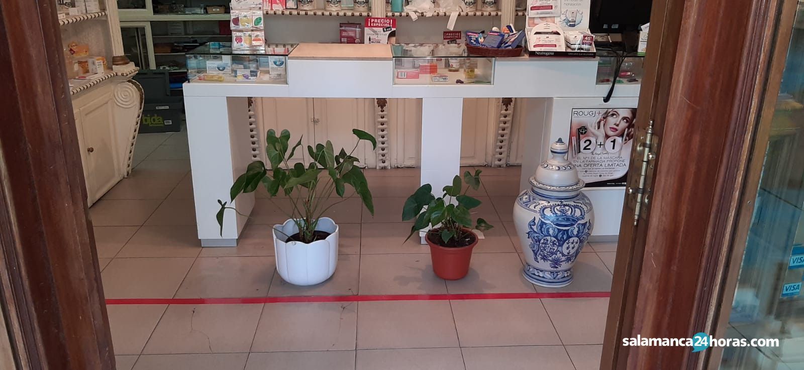 Farmacia un metro distancia coronavirus