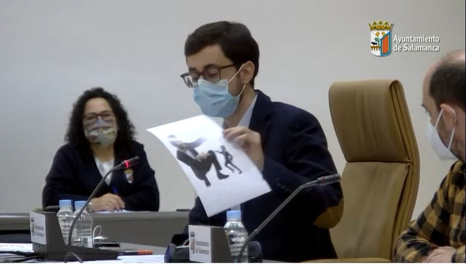 José Luis Mateos durante la presentación de la moción