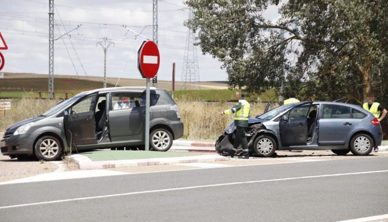 Accidente a la altura de Barbadillo, en la N-620, en el mediodía de este sábado | Fotos: Andrea M.