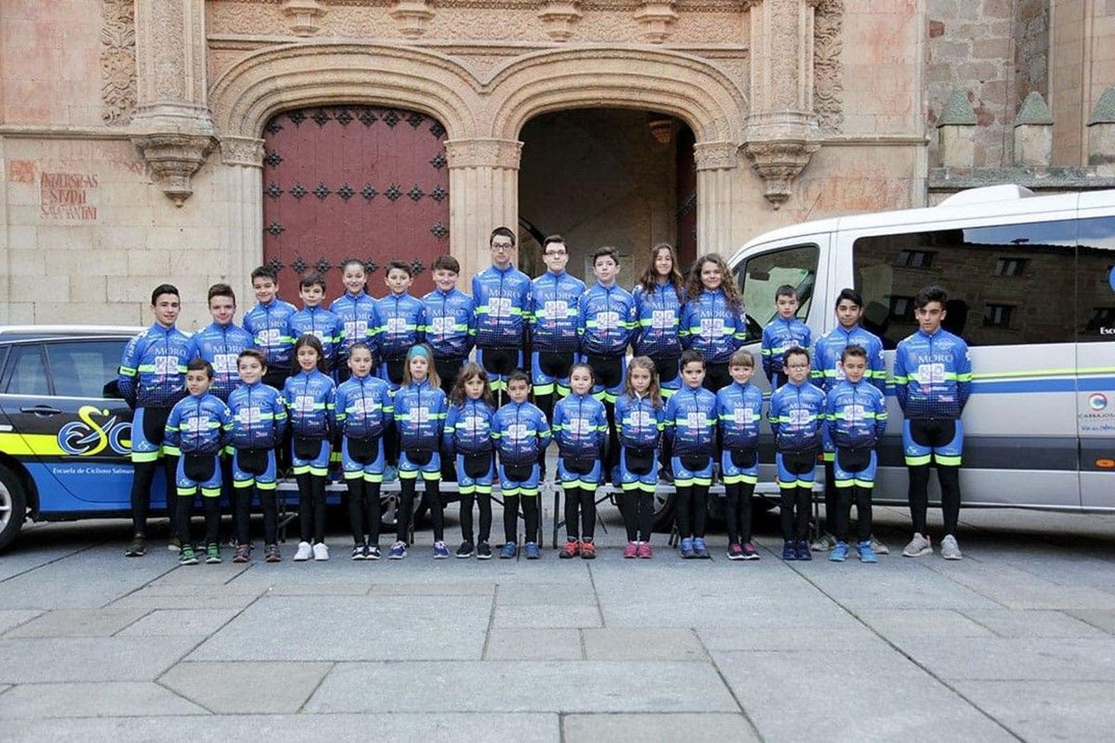 AFBC13CBB9994E6FB426B6A861DFB6D9