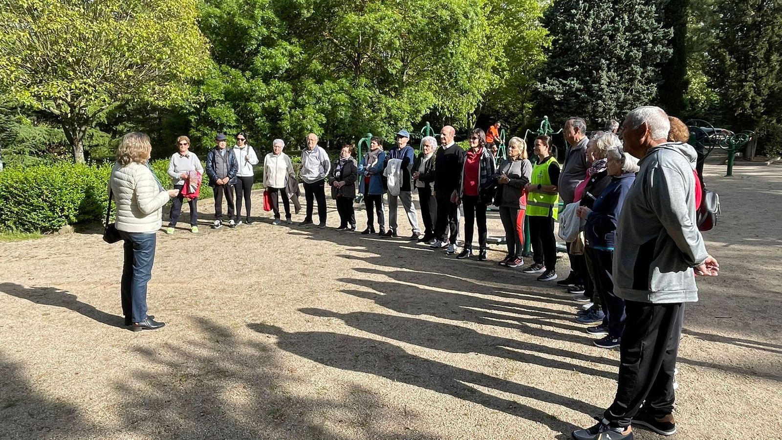 Salamanca impulsa el ejercicio al aire libre con un programa para 141 personas en parques biosaludables