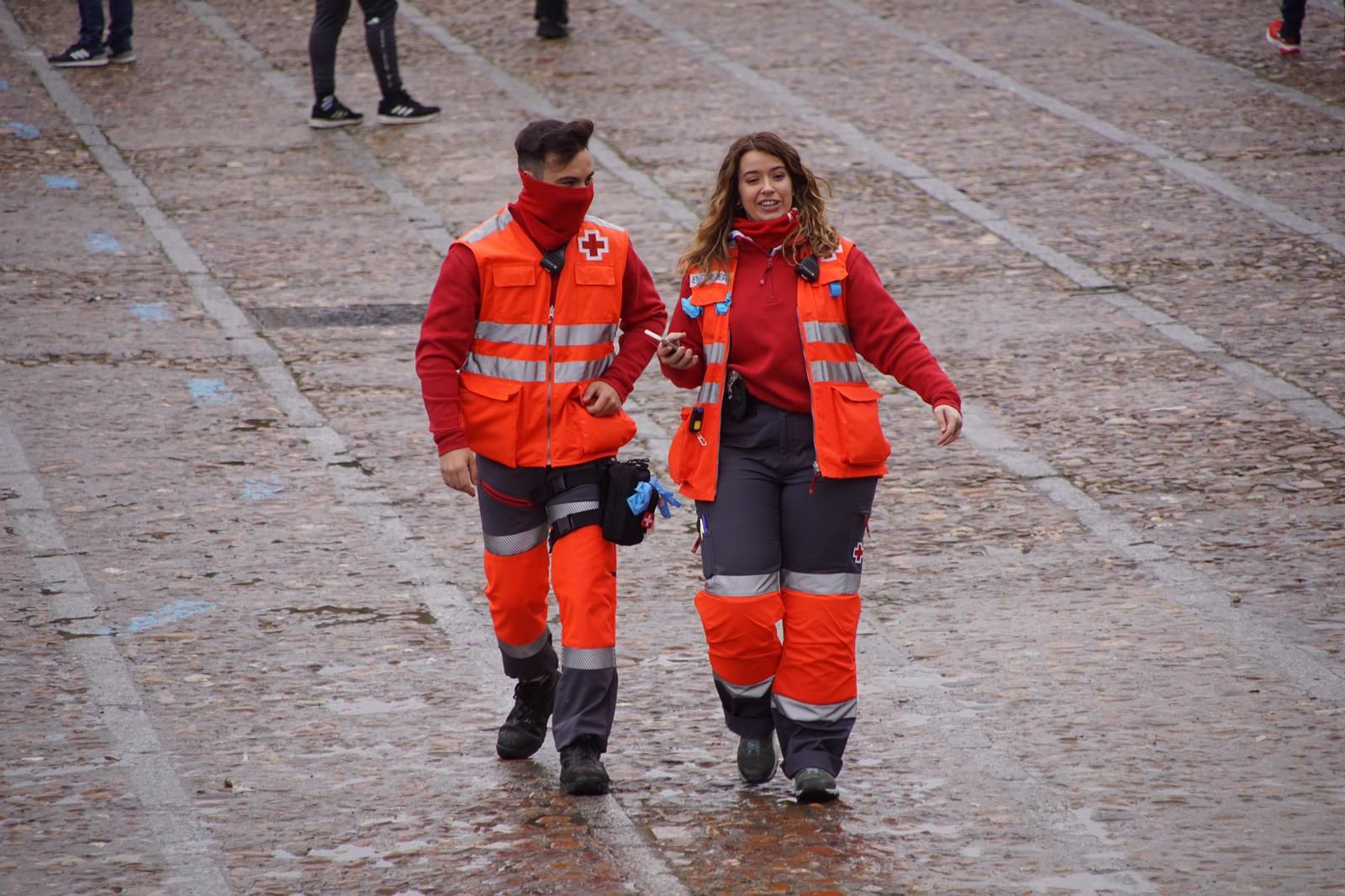 ambiente-encierro-urbano-lunes-de-carnaval-en-ciudad-rodrigo-12-de-febrero-de-2024-fotos-s24h-57