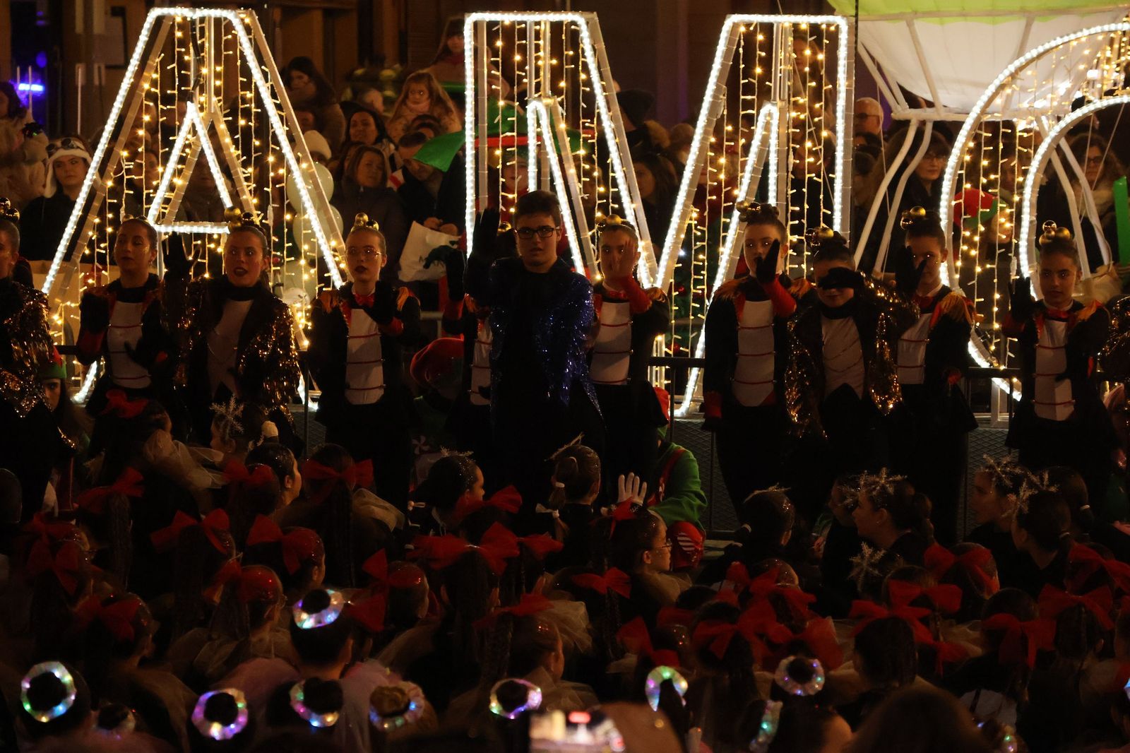 GALERÍA | El animado pasacalles de Escena por el centro de Zamora, en imágenes