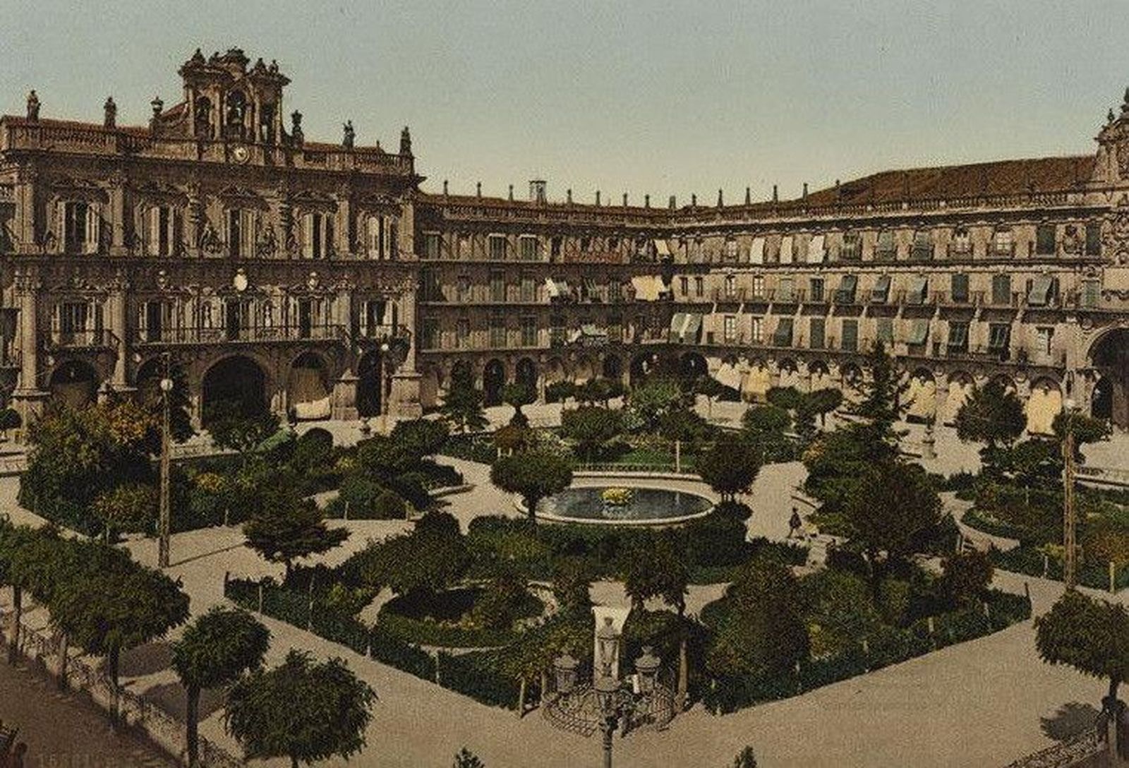 Plaza jardines