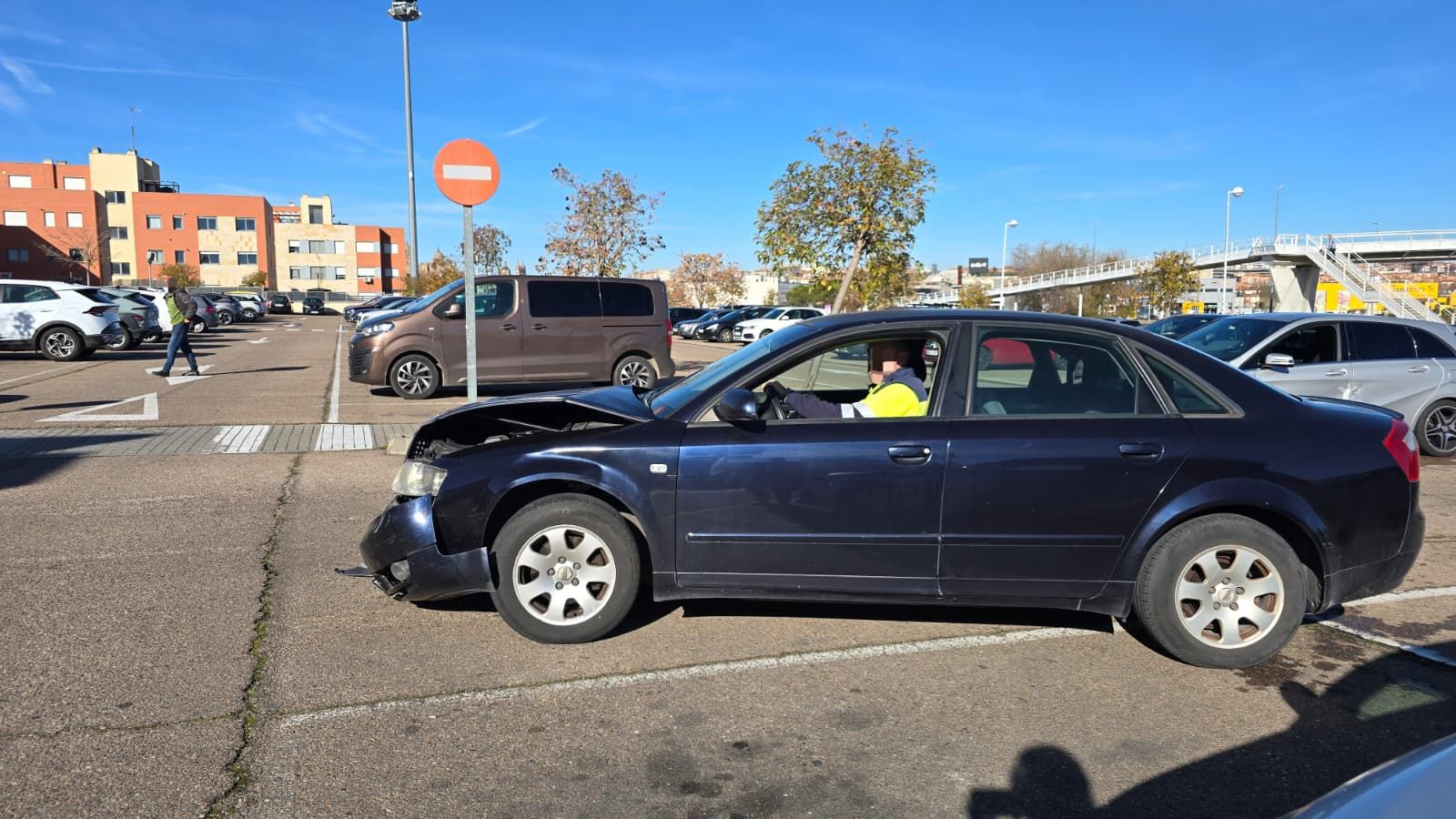 Colisión en el parking del Parque Comercial Capuchinos
