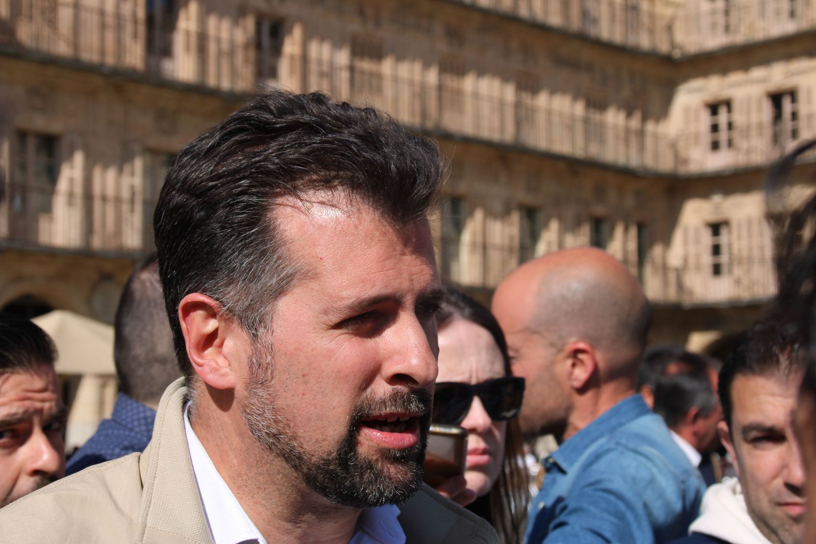 luis-tudanca-david-serrada-y-jose-luis-mateos-mantienen-un-encuentro-c-50