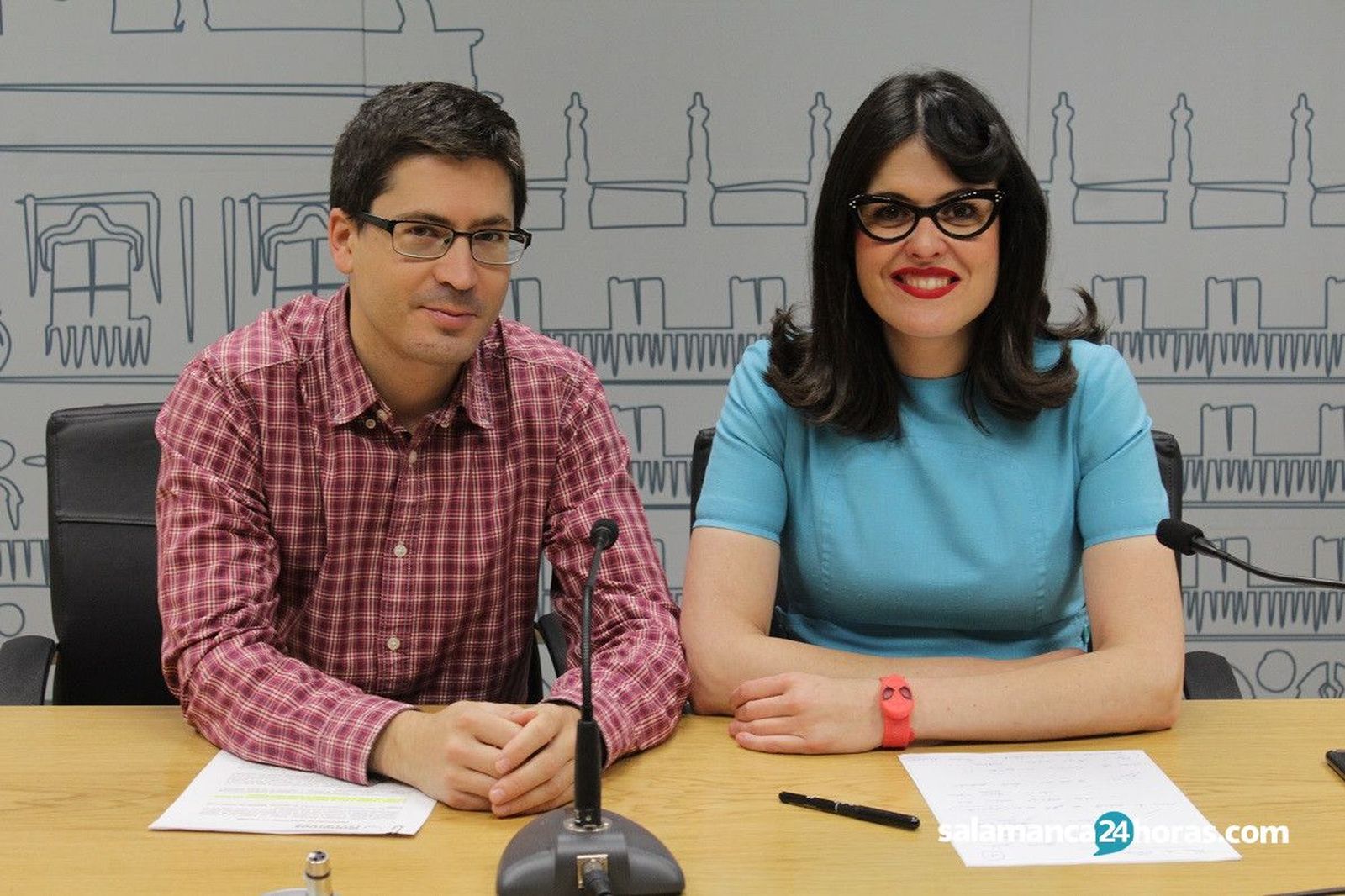 Gabriel De la Mora y Virginia Carrera