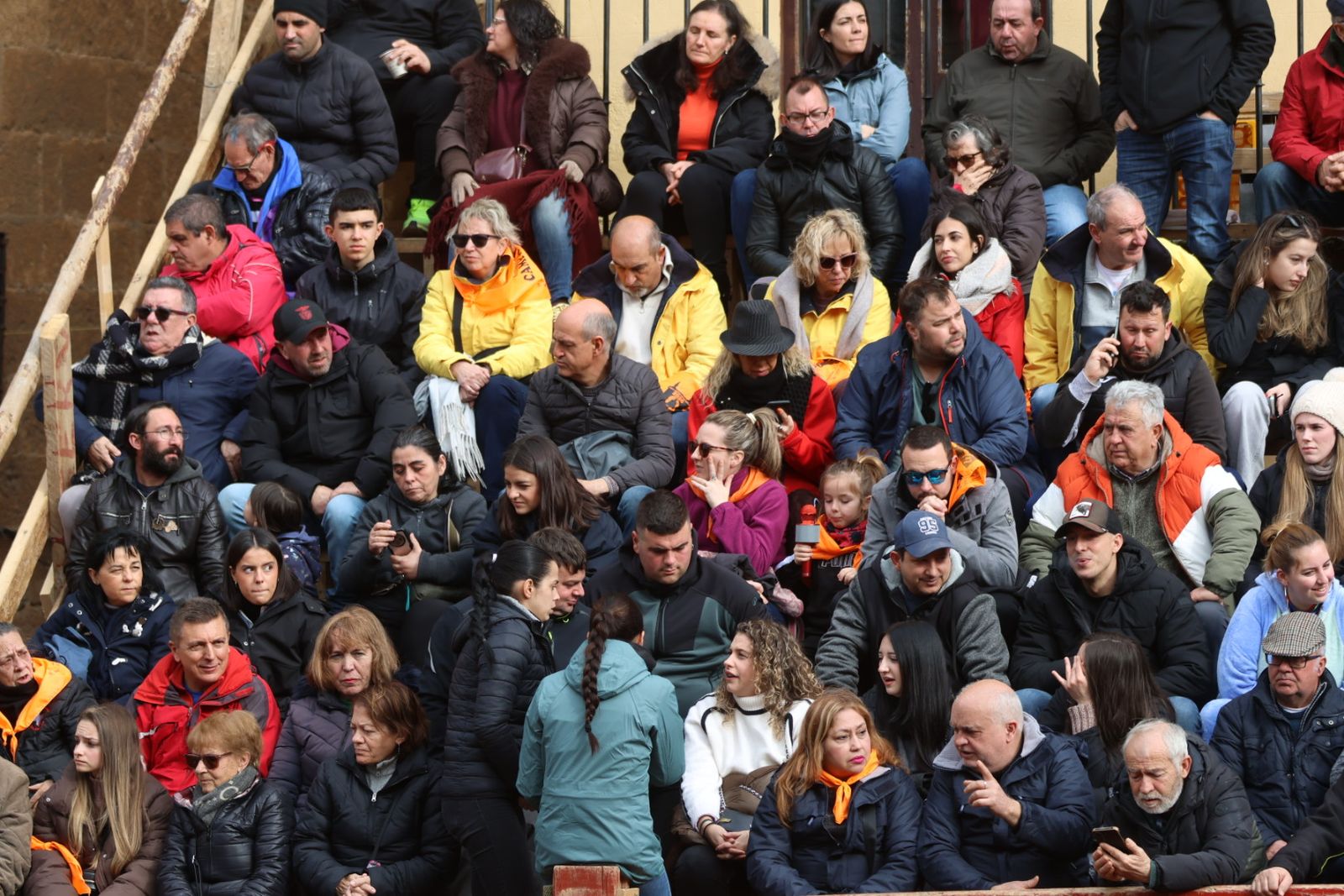 Mañana de capea de lunes en el Carnaval del Toro 2026