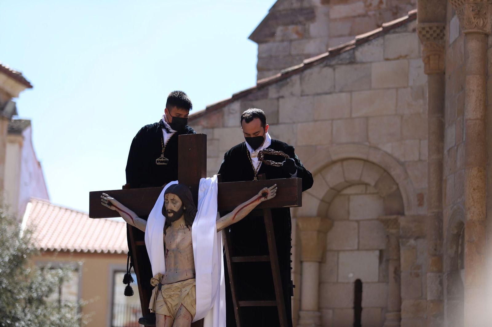 real-cofradia-del-santo-entierro-2022-foto-maria-lorenzo-3