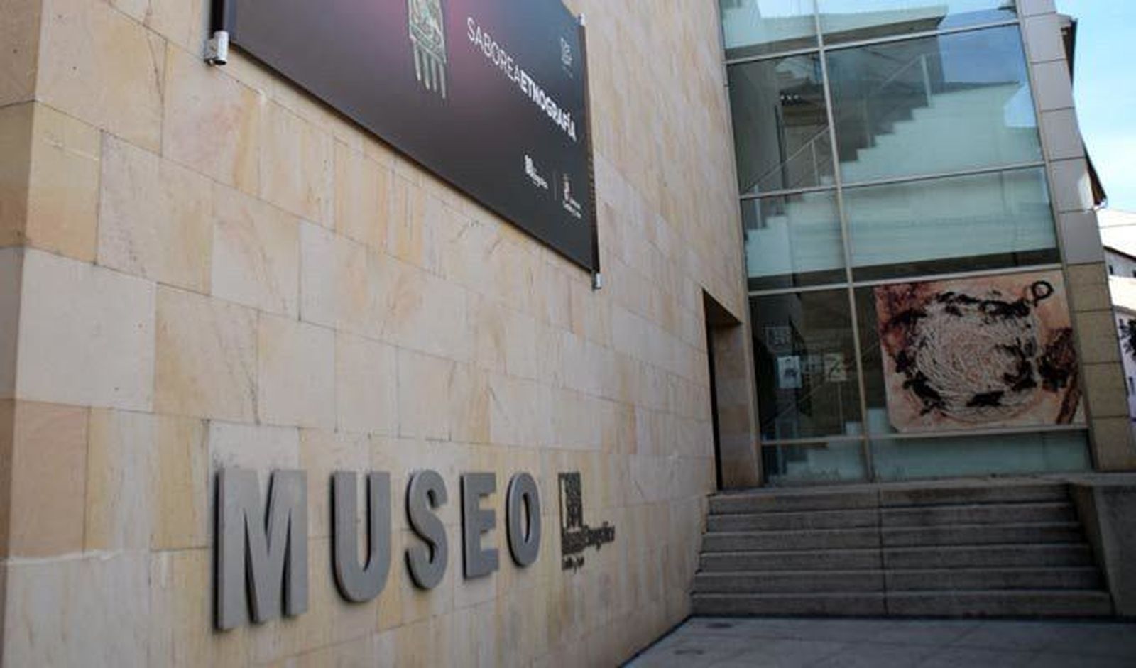 Entrada al Museo Etnográfico. Archivo. Entrada al Museo Etnográfico. Archivo.