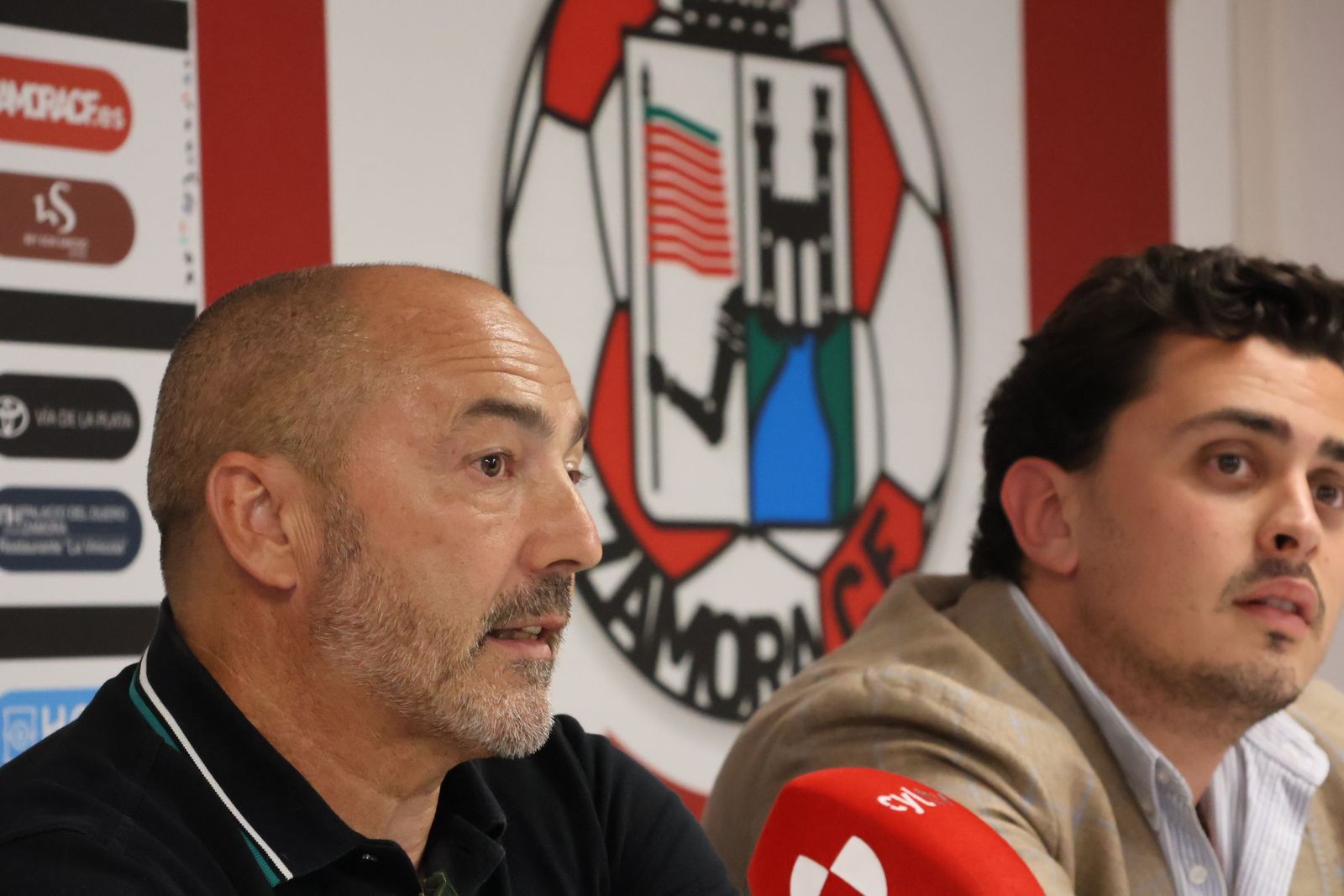 presentacion-de-juan-sabas-como-nuevo-tecnico-del-zcf-28