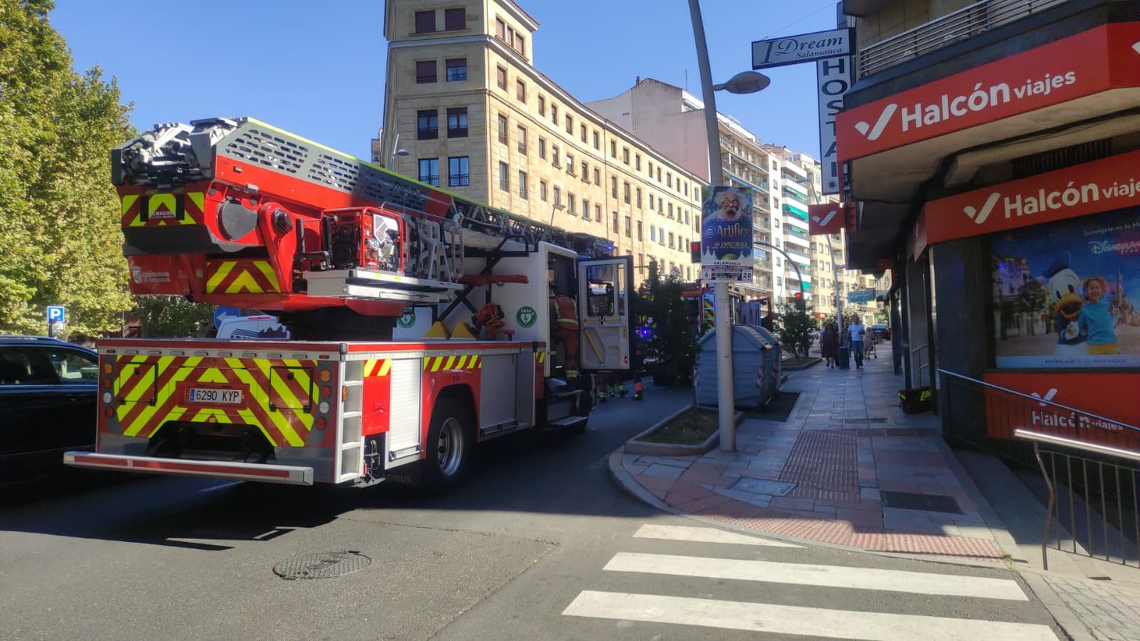 Despligue de los bomberos por una mala combustión en una caldera en Salamanca