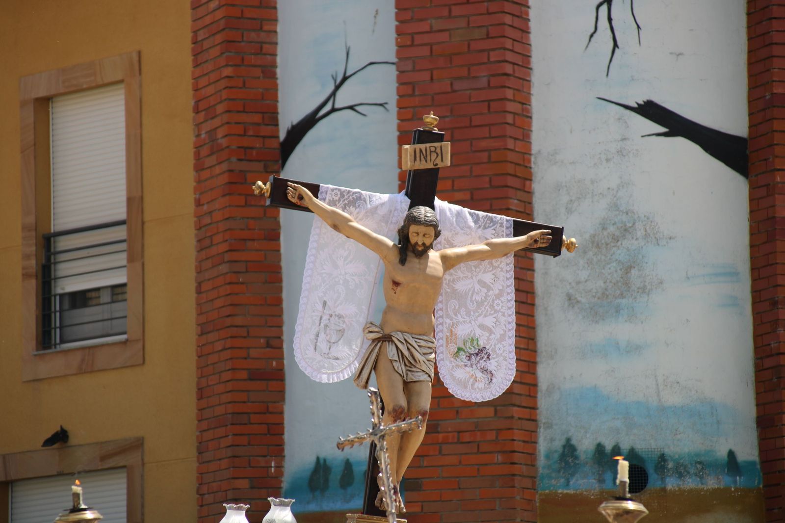 Procesión en honor al Cristo de las Batallas en Castellanos de Moriscos