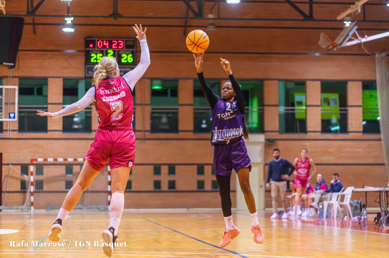 El CB Arelsa incorpora a Dami Adeyinka a su primer equipo. TGN Basquet