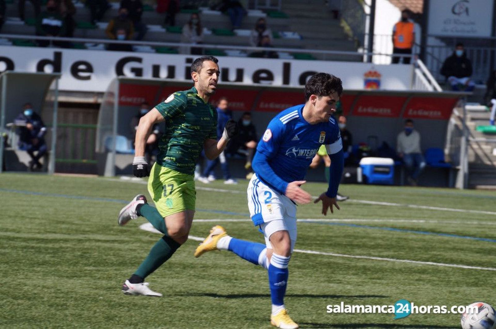 Jorge Mier perseguido por Pino. Foto SALAMANCA24HORAS