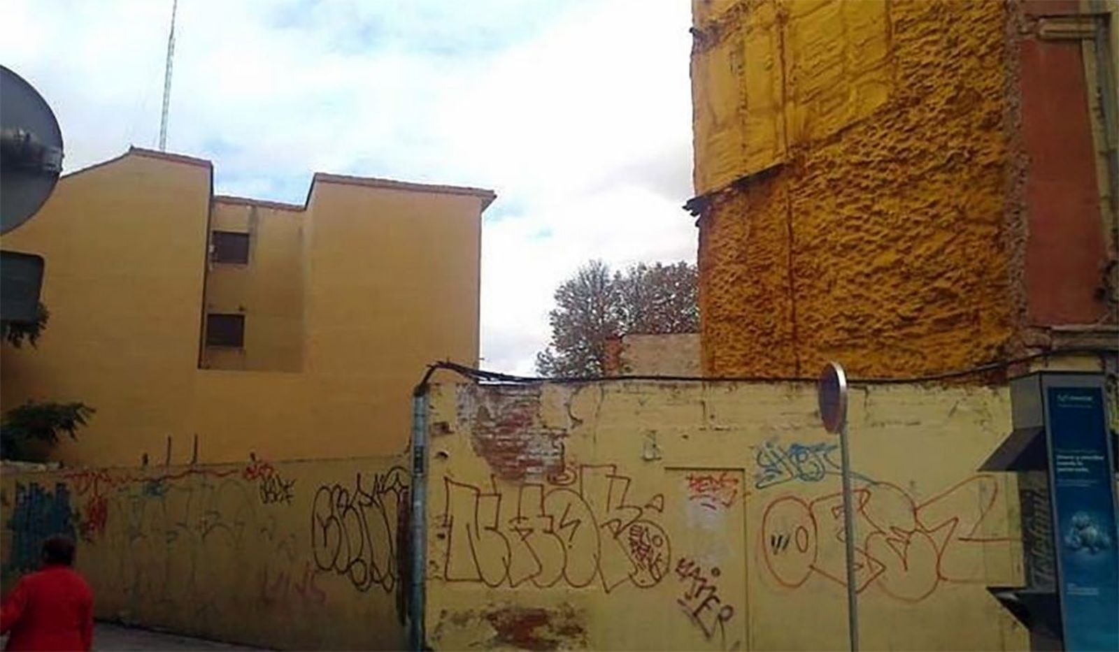 Solar en calle Reina