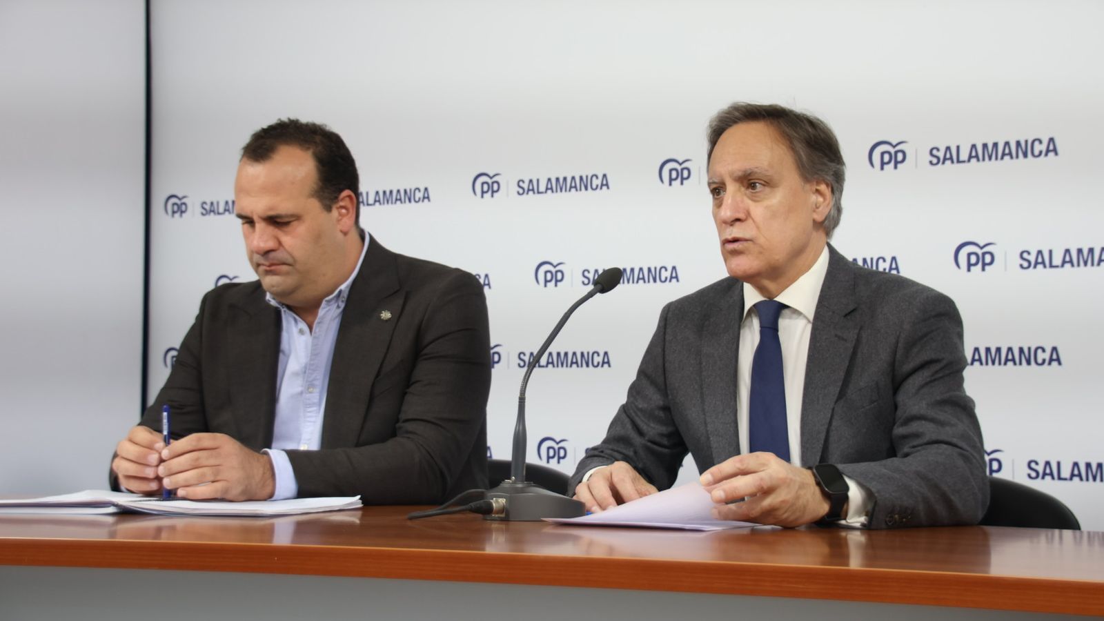 Carlos García Carbayo y David Mingo en una rueda de prensa previa a la celebración del Comité Ejecutivo Provincial del PP