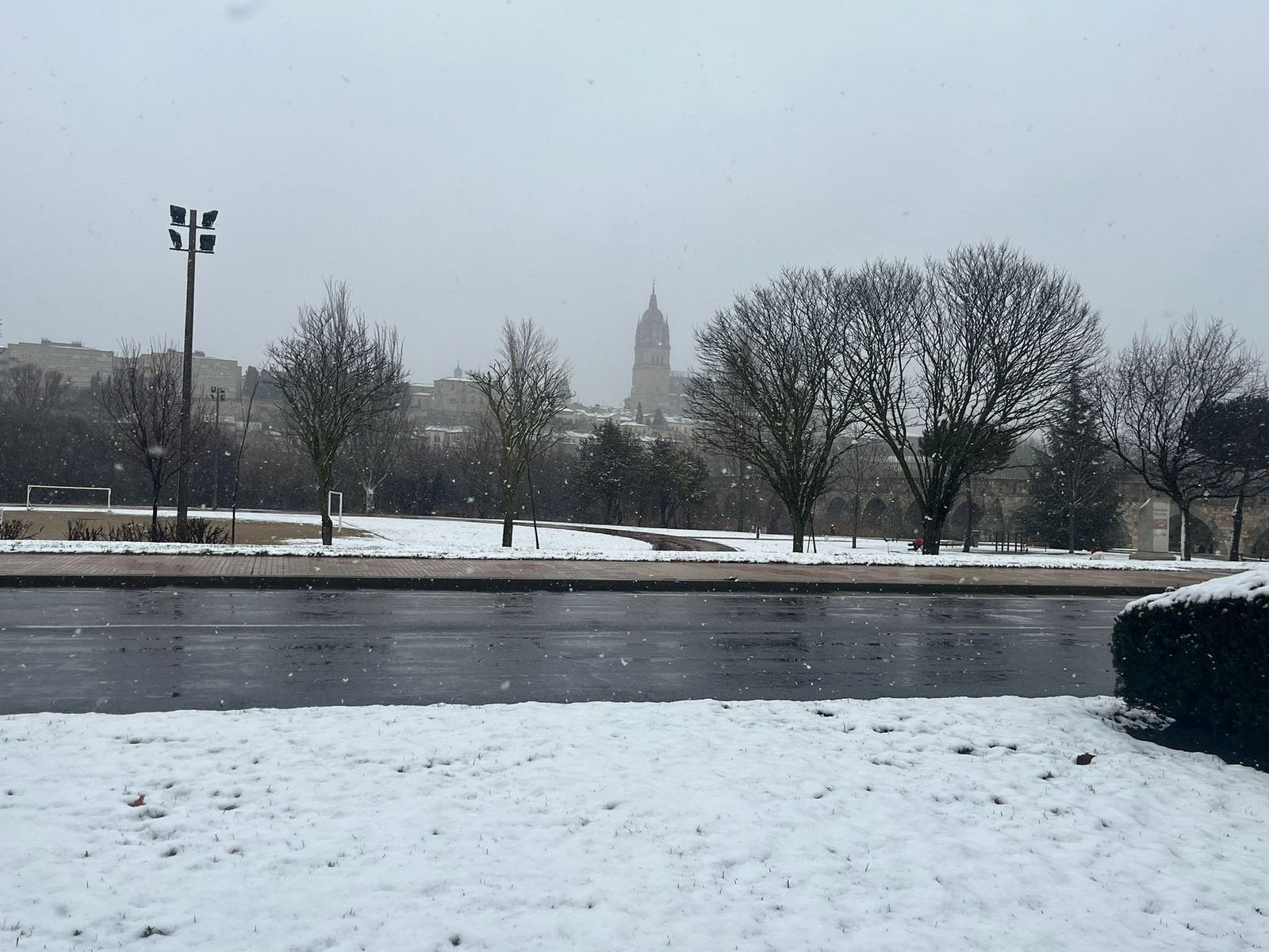 nieve-en-la-zona-de-la-catedral-jueves-23-de-febrero-1