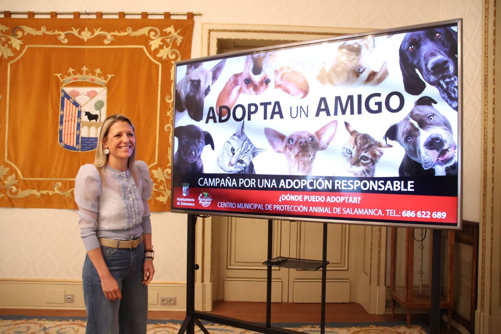 Presentación de una campaña para la adopción responsable de animales