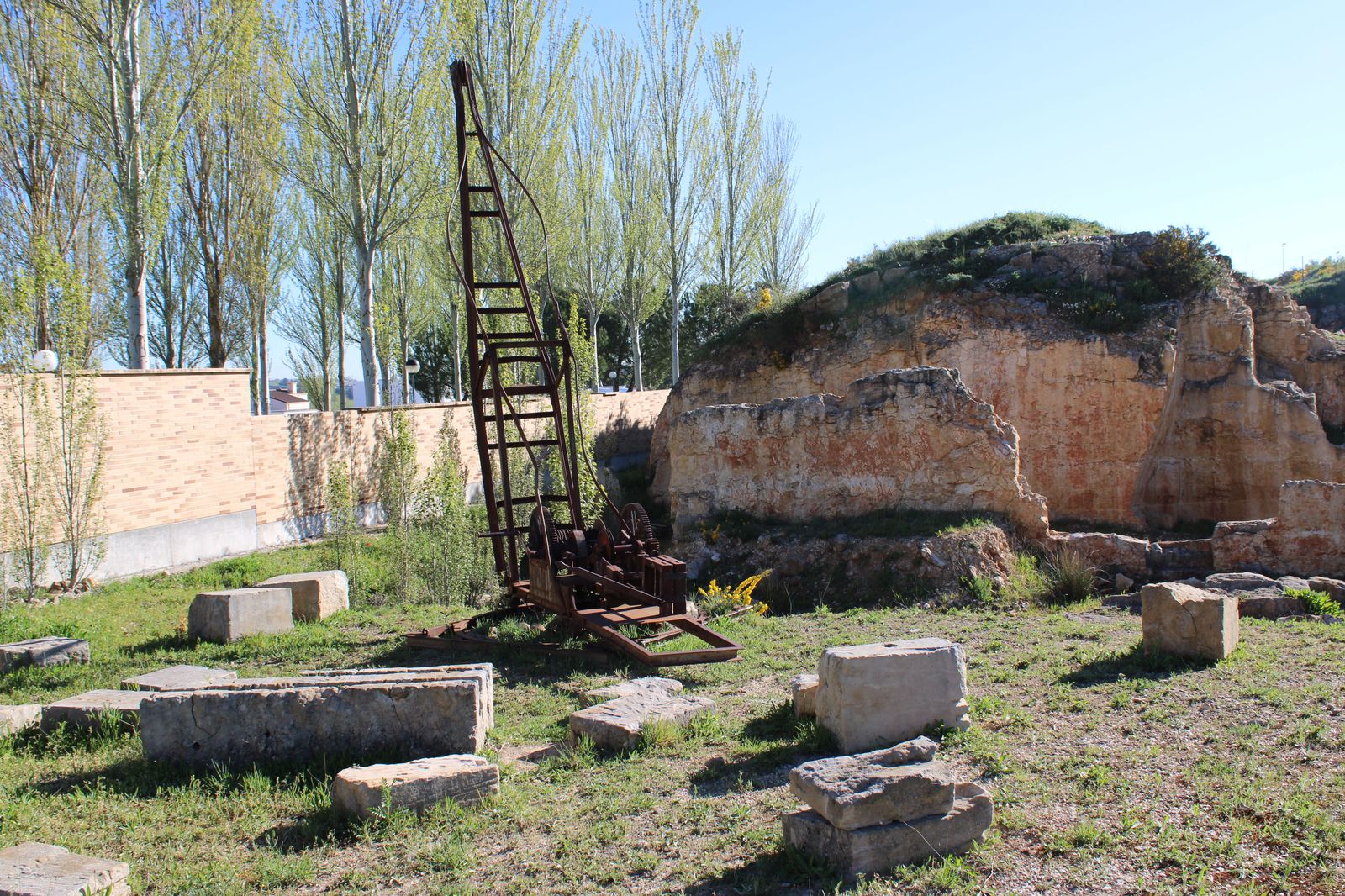 habitat-minero-villamayor-cantera-las-cocinitas-3