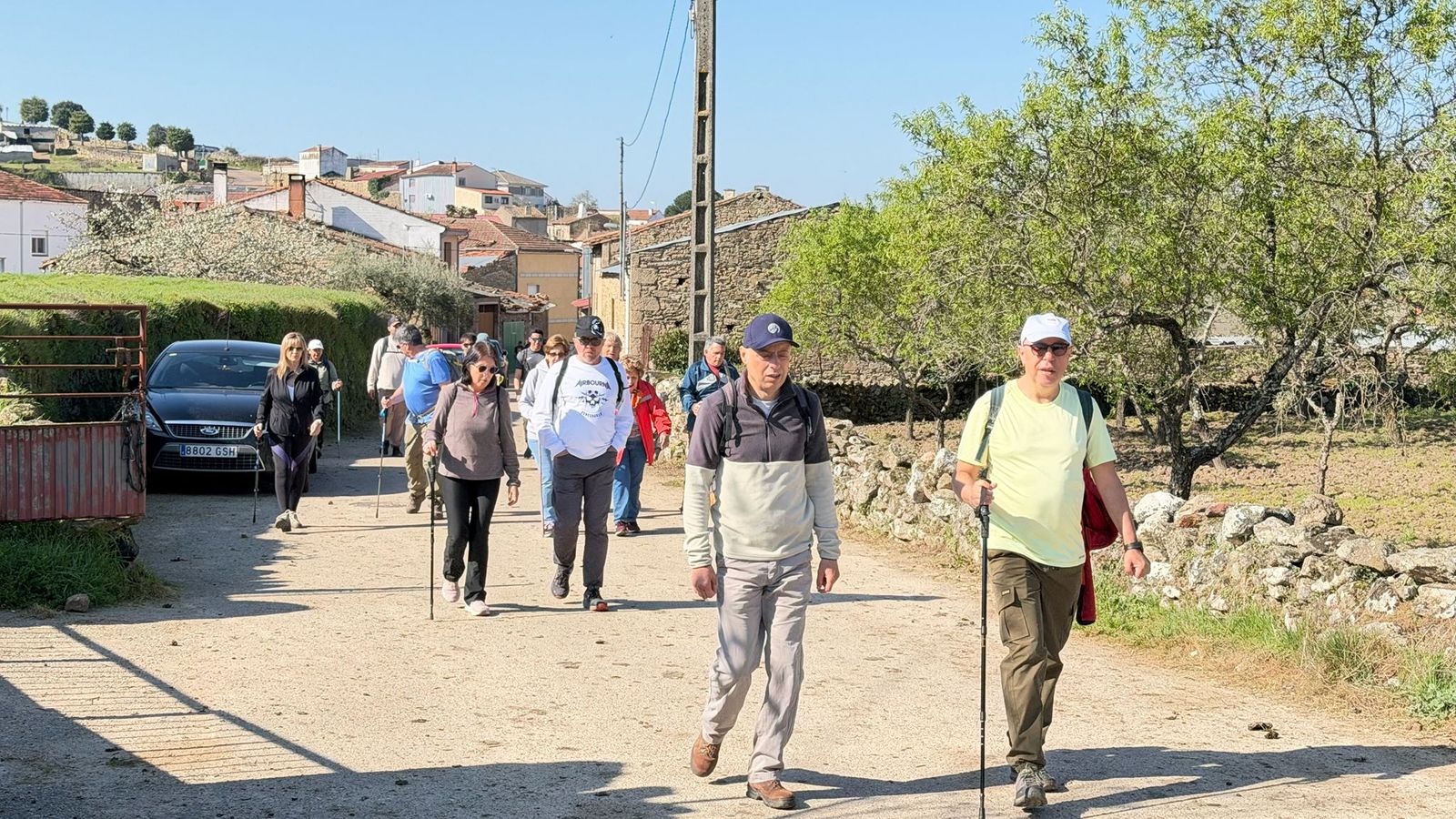 Marcha senderiesta mieza