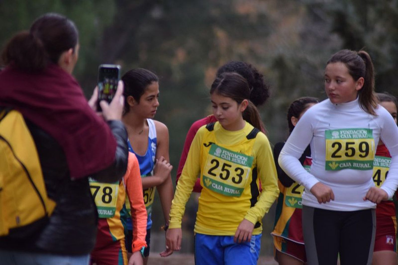 cross-de-otono-en-el-bosque-de-valorio-27