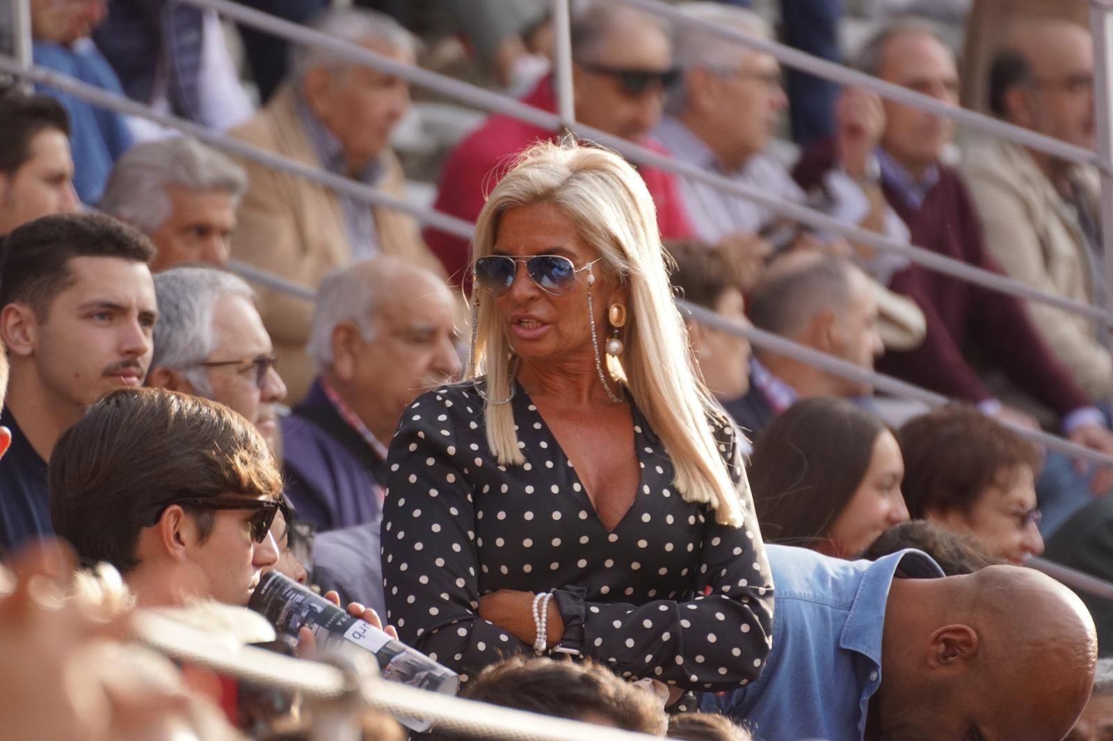 resumen-fotografico-del-ambiente-en-los-tendidos-de-la-glorieta-durante-la-corrida-concurso-22-de-septiembre-fotos-juanes-94