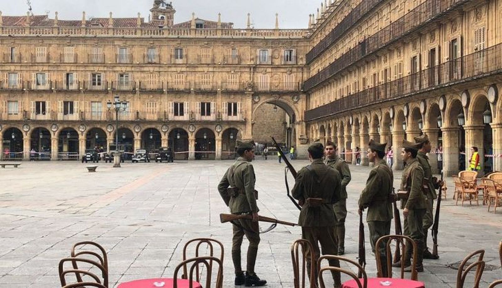 Película Amenábar Mientras dure la guerra Plaza Mayor (6) Película Amenábar Mientras dure la guerra Plaza Mayor (6)