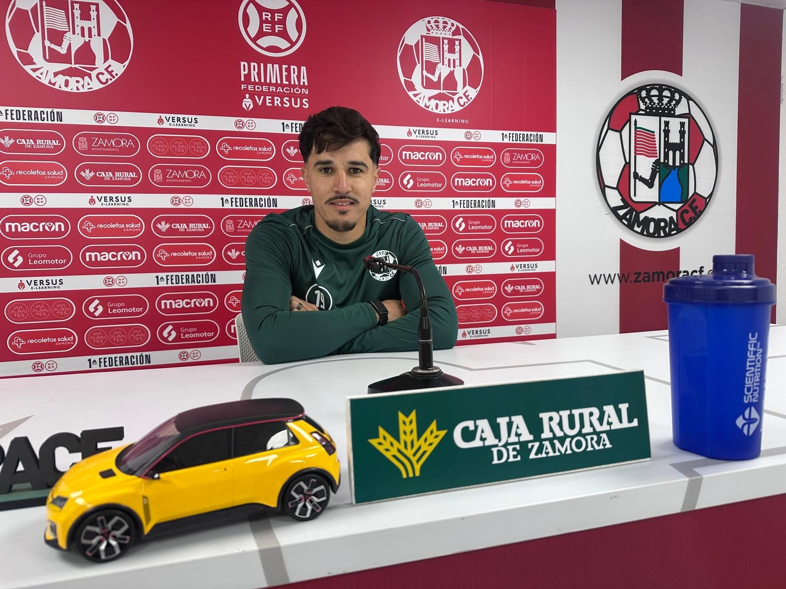 Abde Damar durante la previa