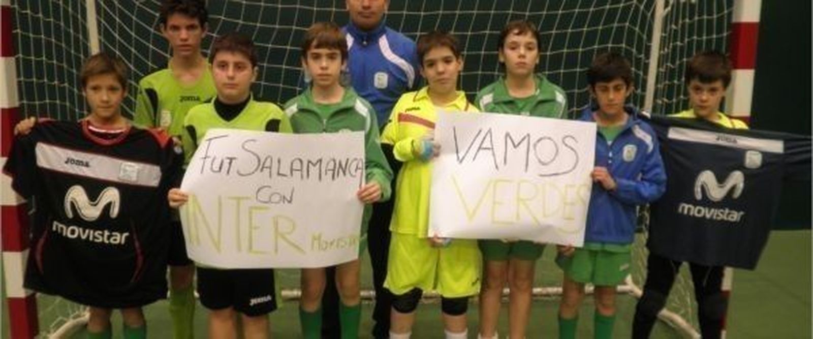 Los infantiles de Futsalamanca apoyan al Inter Movistar