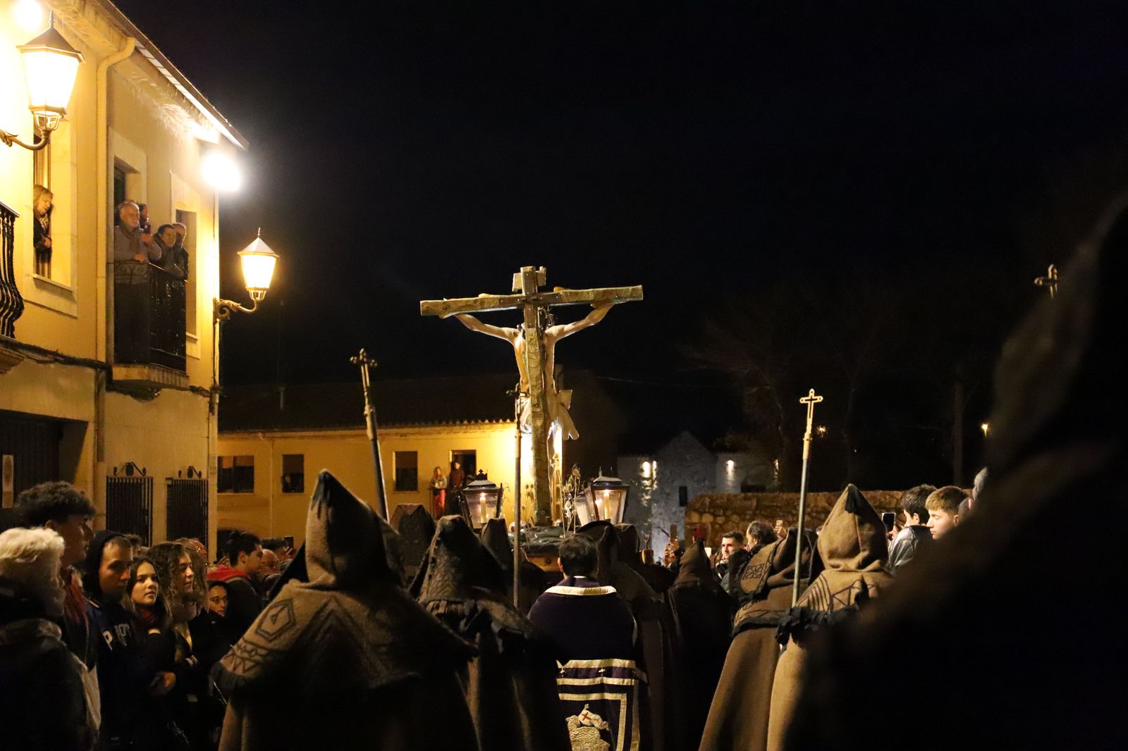 hermandad-del-santisimo-cristo-del-amparo-las-capas-pardas-2023-12