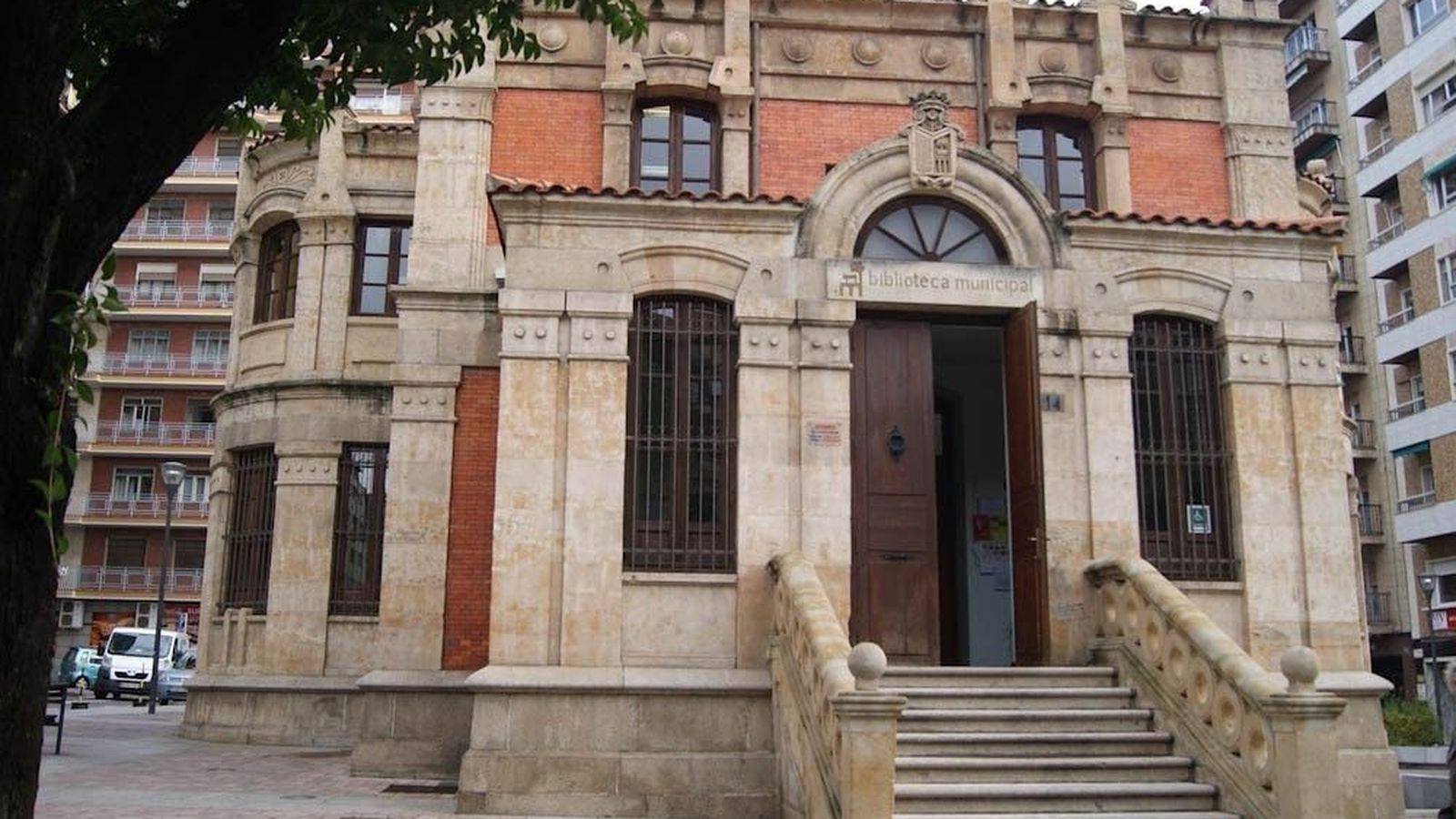 Denuncian las condiciones antihigiénicas en el servicio de la biblioteca Gabriel y Galán