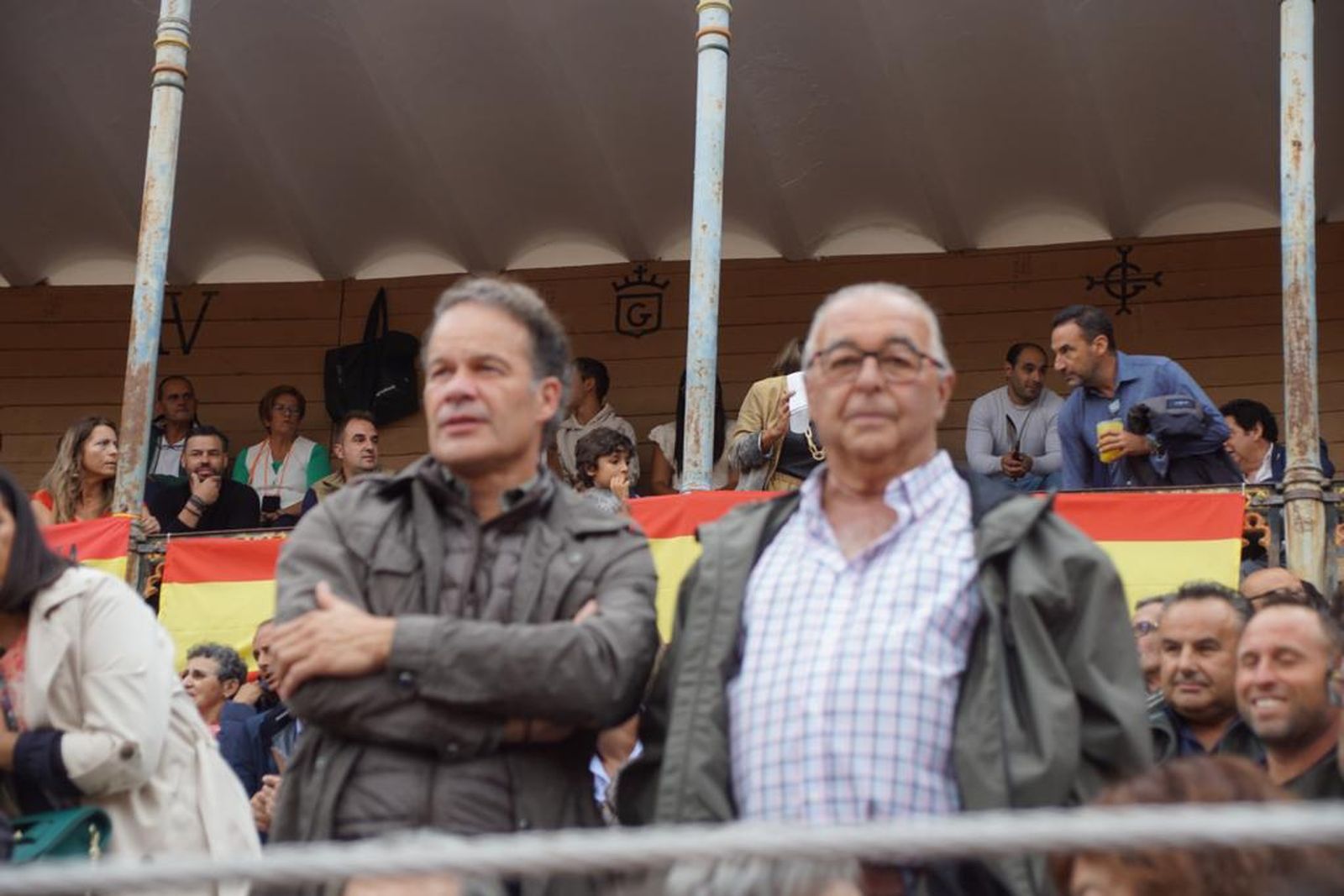 tendidos-de-la-glorieta-durante-la-corrida-de-garcia-y-olga-jimenez-6