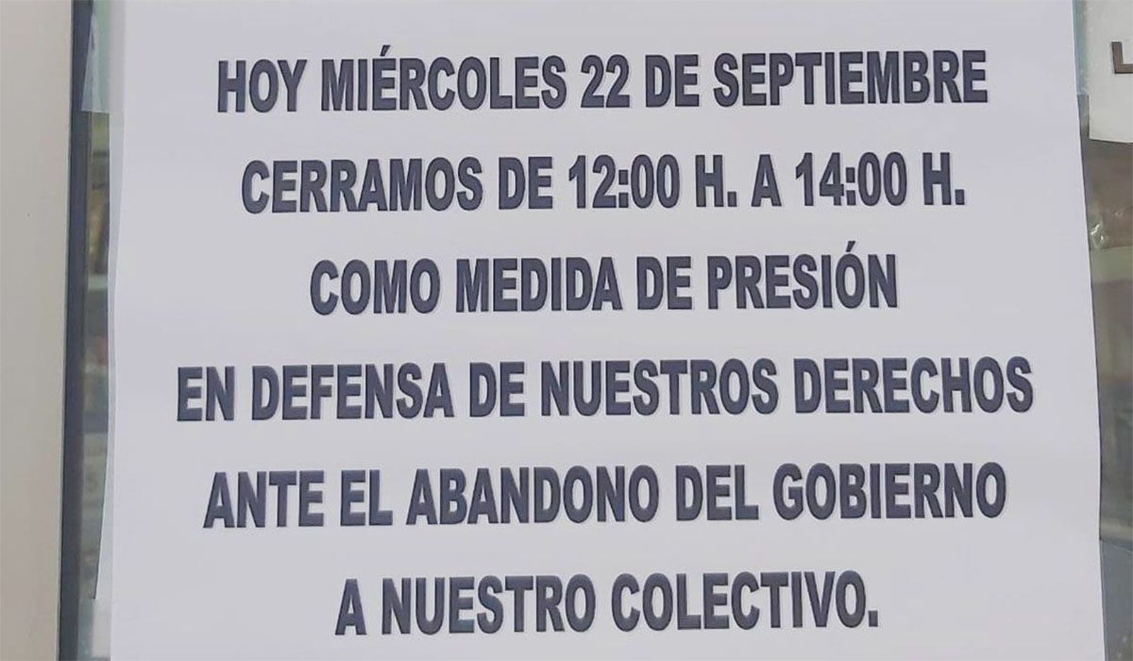 Cartel informativo en un establecimiento zamorano