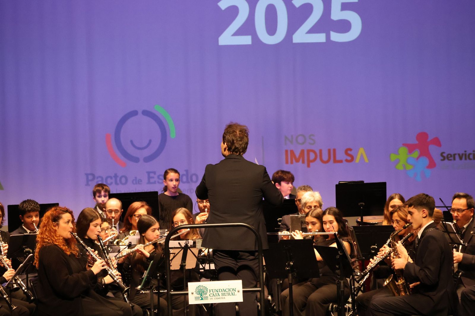 Concierto contra la Violencia de Género en el Ramos Carrión (17).JPG