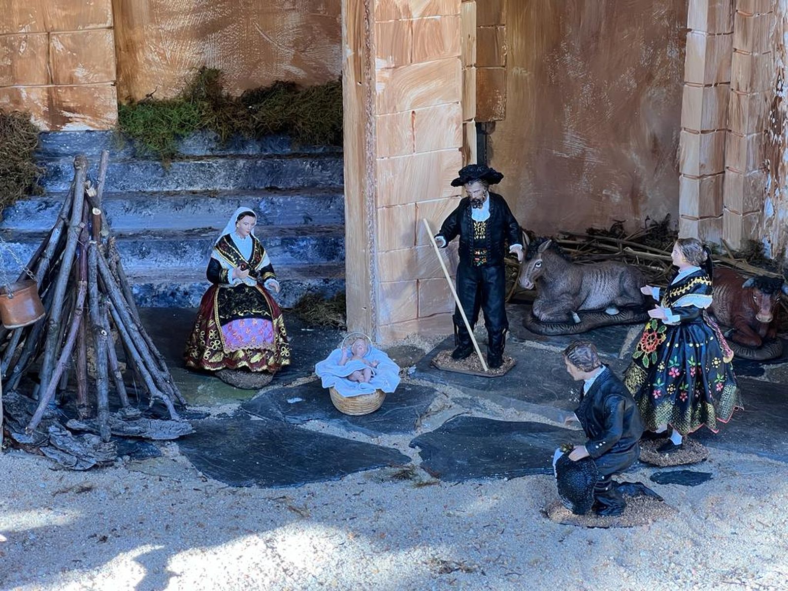 inauguracion-del-tradicional-belen-del-regimiento-de-ingenieros-de-salamanca-rei-11-diciembre-de-2023-fotos-veronica-tapia-2