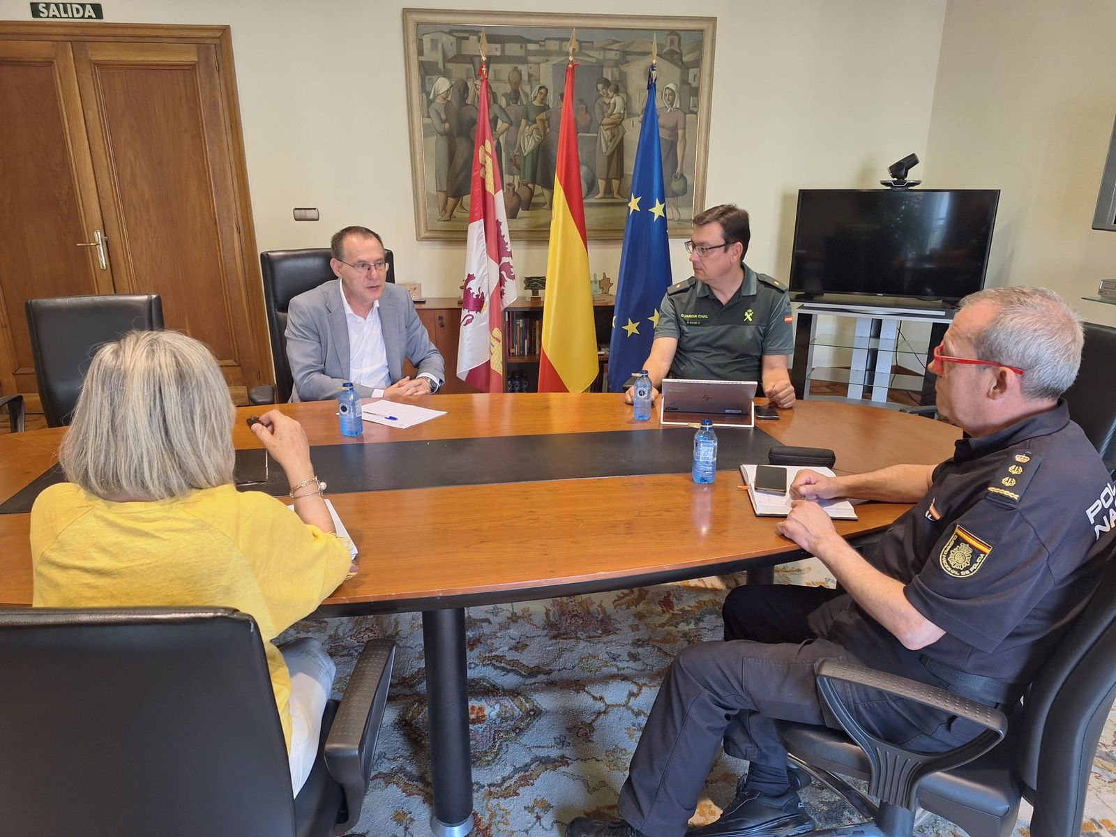 Imagen de la reunión de las Fuerzas y Cuerpos de Seguridad en la Subdelegación del Gobierno en Zamora