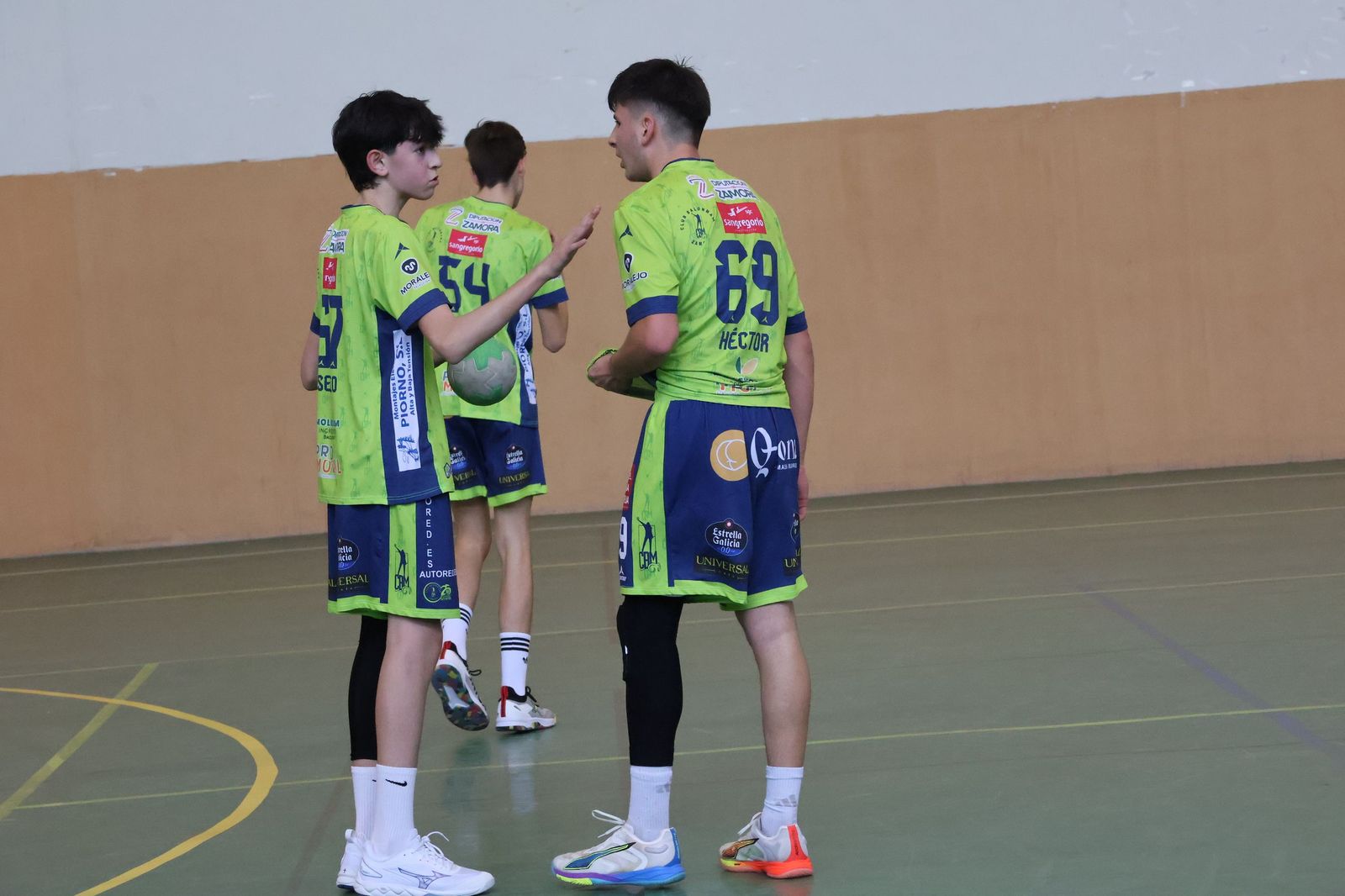GALERÍA | Revive la disputada Fase del infantil de Balonmano Zamora