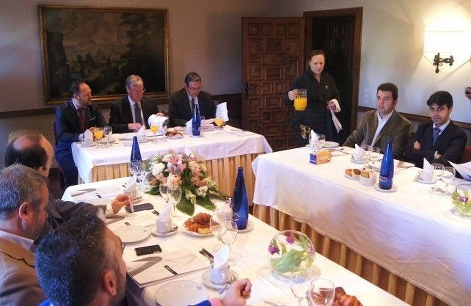 Silván acelera la campaña realizando los últimos ajustes forzados a su candidatura