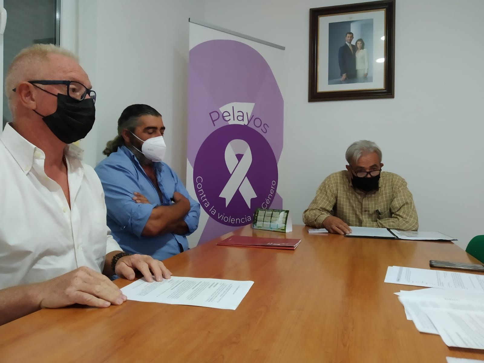 Moción de censura en Pelayos, en el centro, el nuevo alcalde  | Foto: S24H