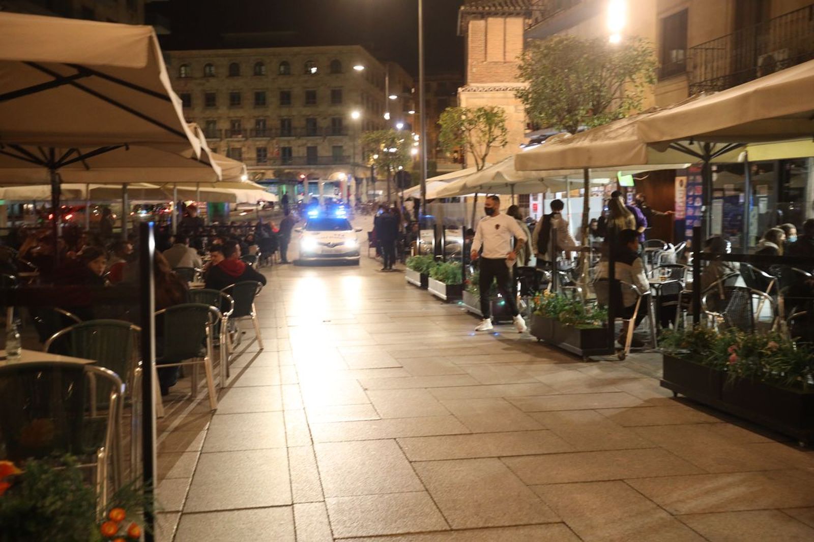 Toque de queda a las 10 Horas