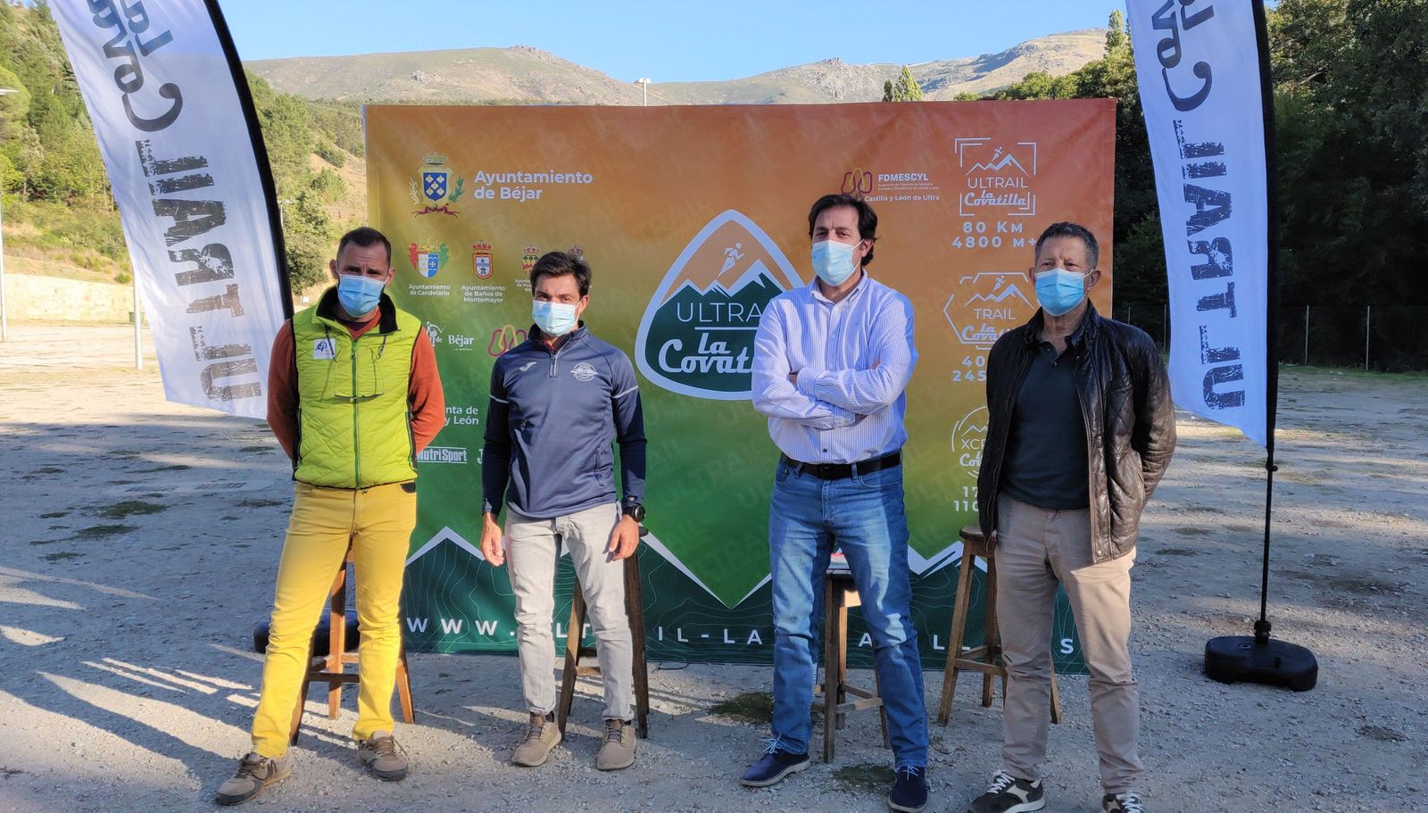 Angel Miña, alcalde Puerto de Béjar, Alberto Ramírez, dtor Ultrail, José María Muñoz, concejal Deportes Béjar y Pablo Hernández, alcalde Candelario.