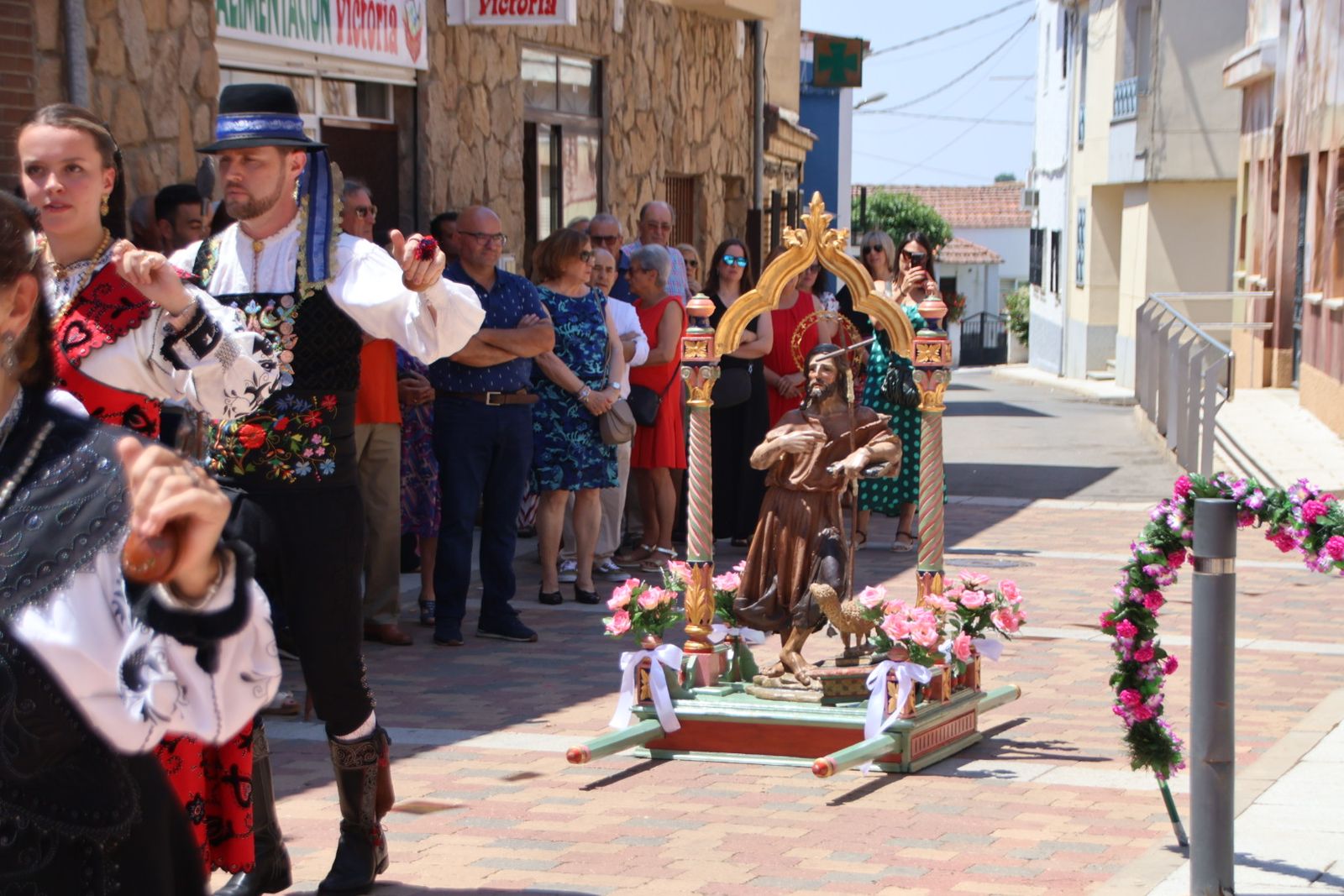 Castellanos de Villiquera Misa y procesión