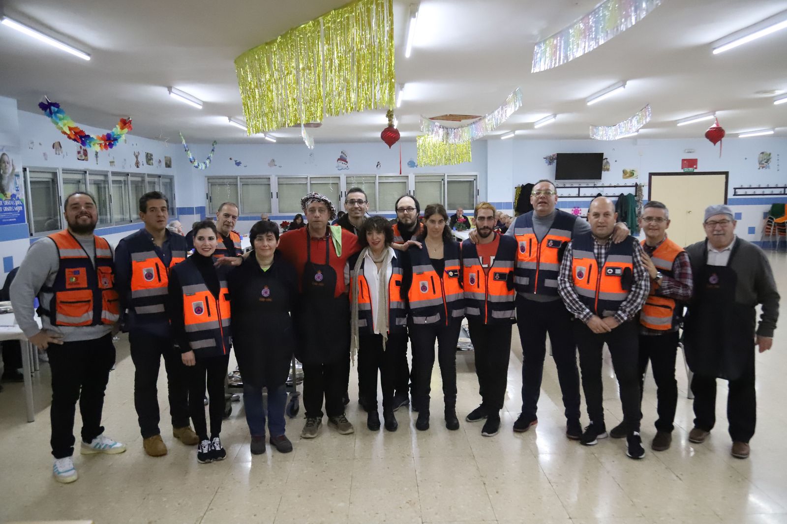 cena-de-nochebuena-solidaria-a-cargo-de-proteccion-civil-13