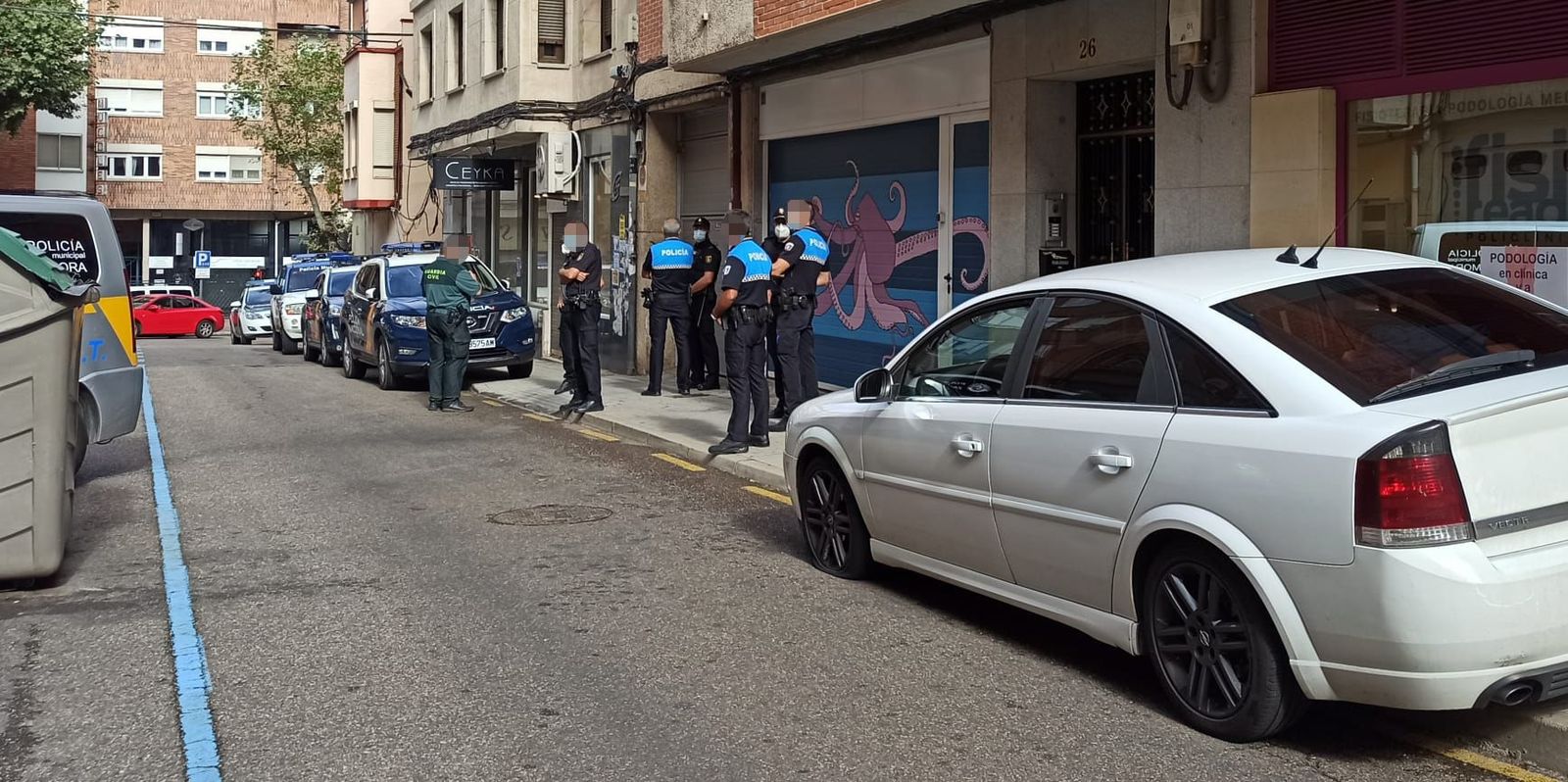 Actuación de Policía Nacional, Policía Municipal y Guardia Civil en Cardenal Mella (2)