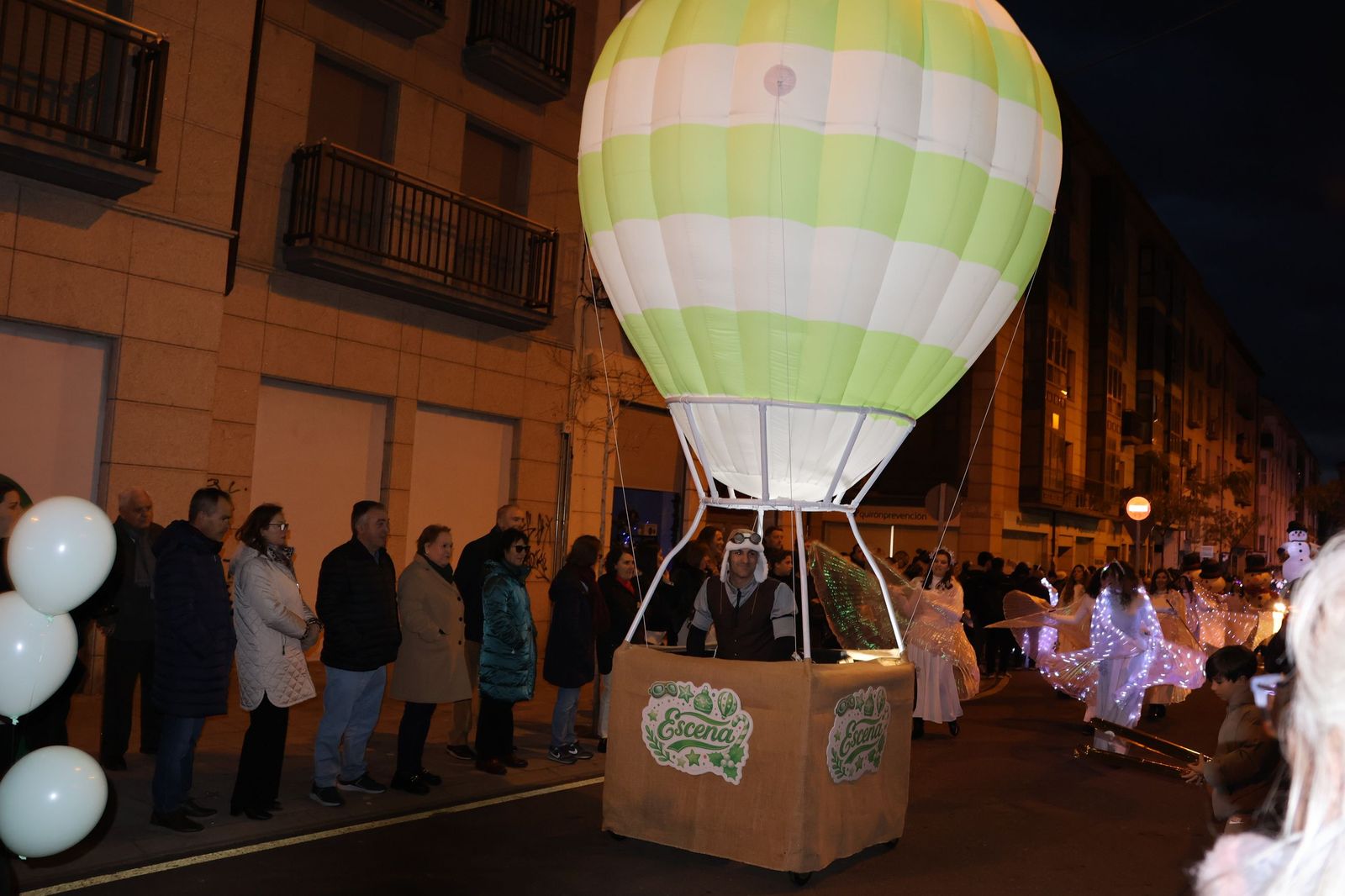 GALERÍA | El animado pasacalles de Escena por el centro de Zamora, en imágenes