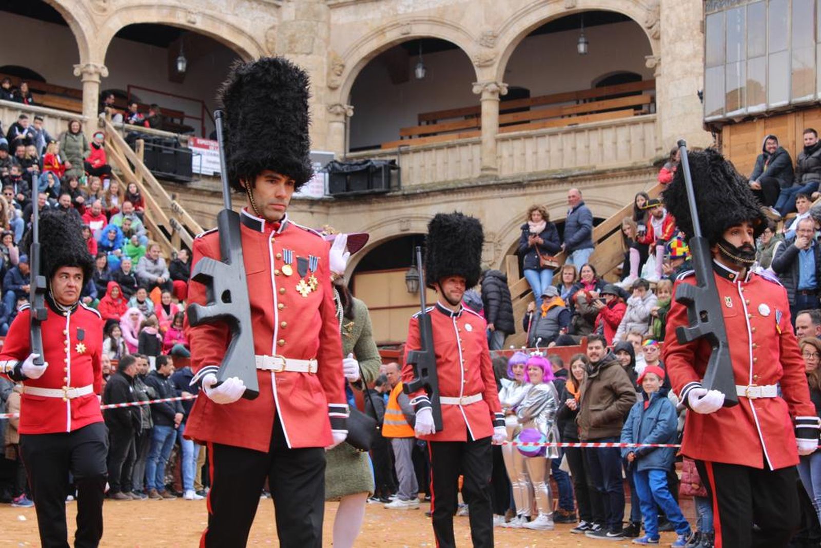 disfraces-del-sabado-de-carnaval-en-ciudad-rodrigo-18