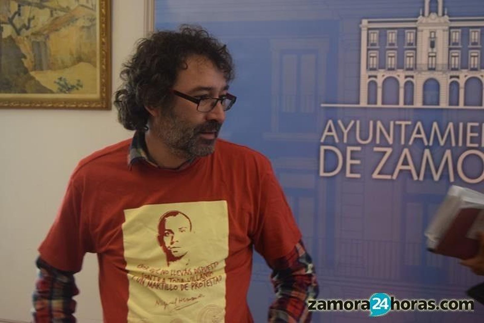 Viñas: "Al PP, los trabajadores de los cursos de natación le han importado un pito"