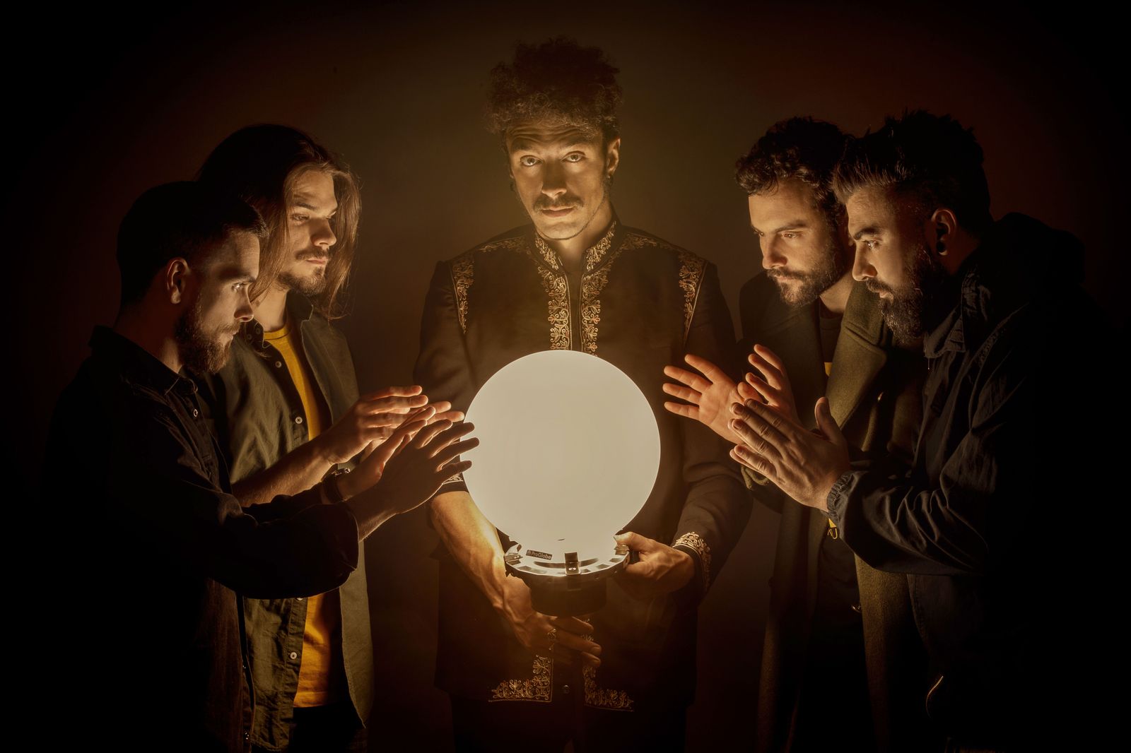 Shinova llega este viernes, 7 de mayo, por primera vez en concierto a Salamanca: “las canciones se adaptan mejor a los tiempos que las propias personas”